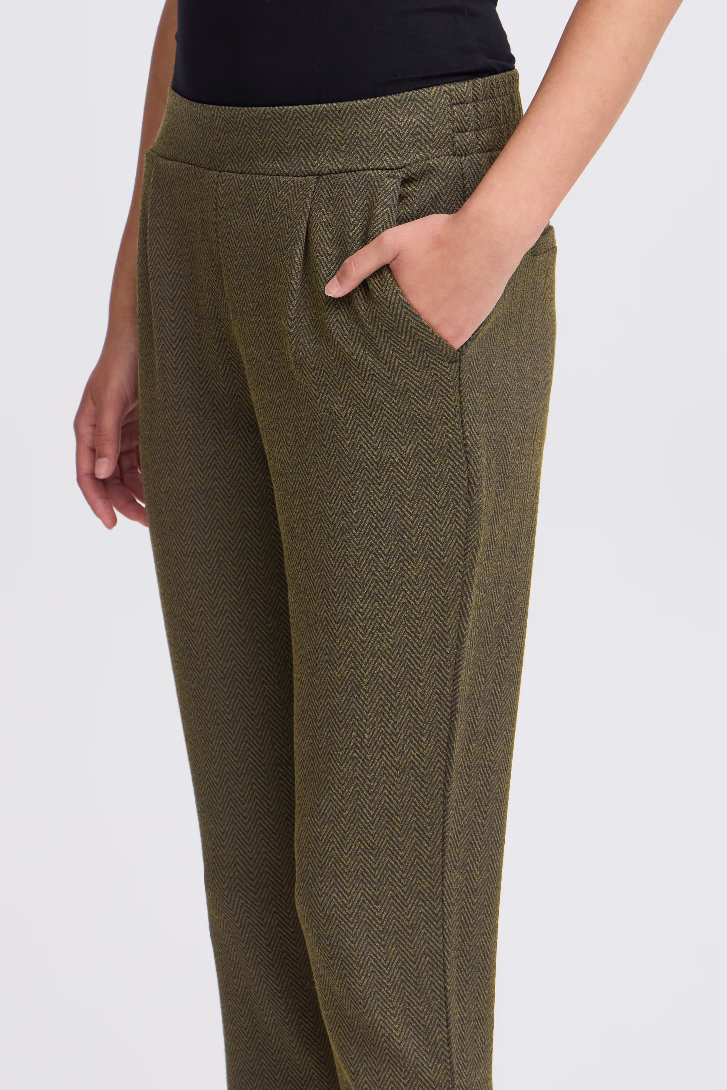 IHKATE JACQUARD Broek LOOKBOOK DETAIL 20121601-203618