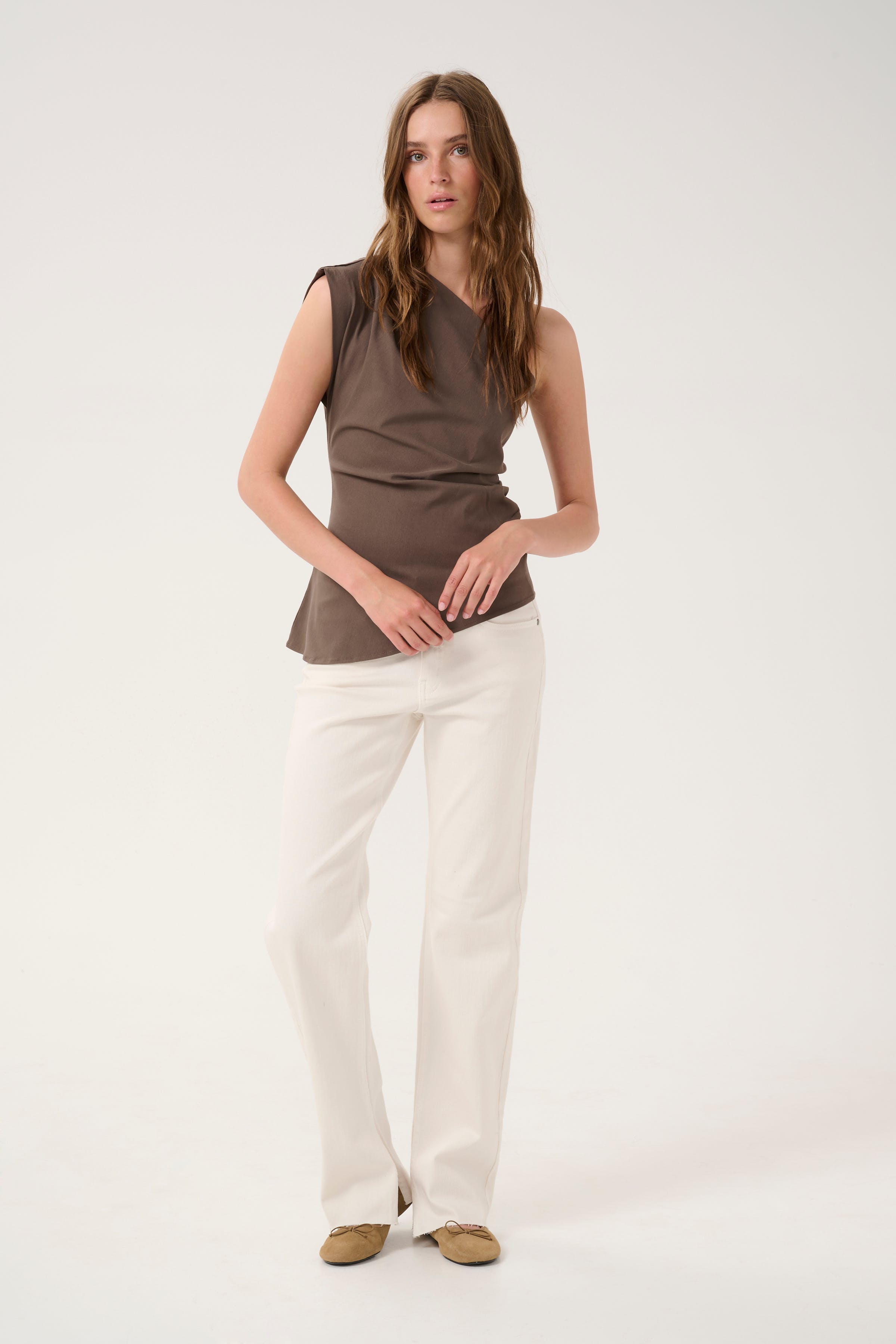 SoraMW Off Shoulder Top LOOKBOOK FRONT 10705005-190810