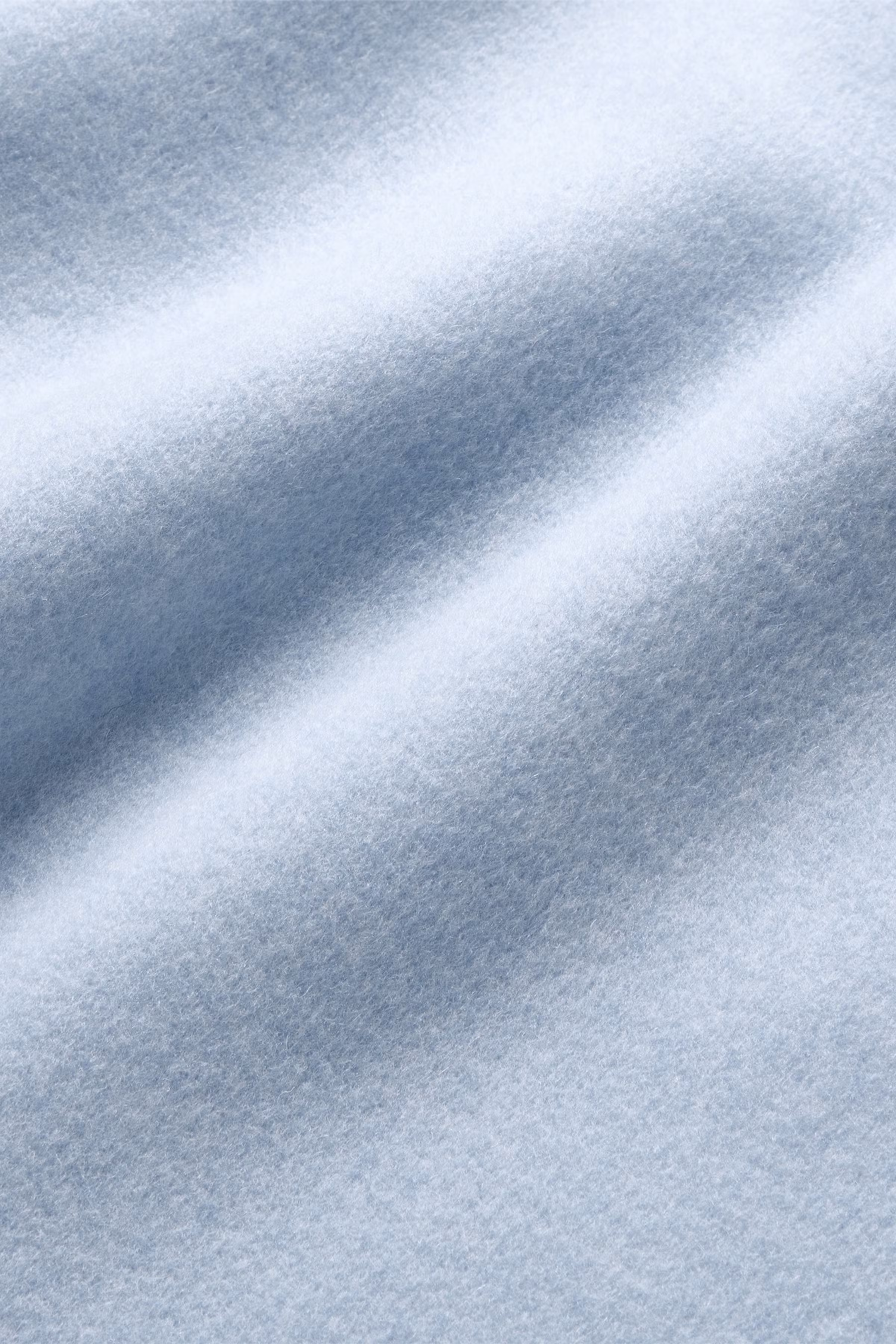 CLARA Mantel PACK DETAIL 30600563-BL833