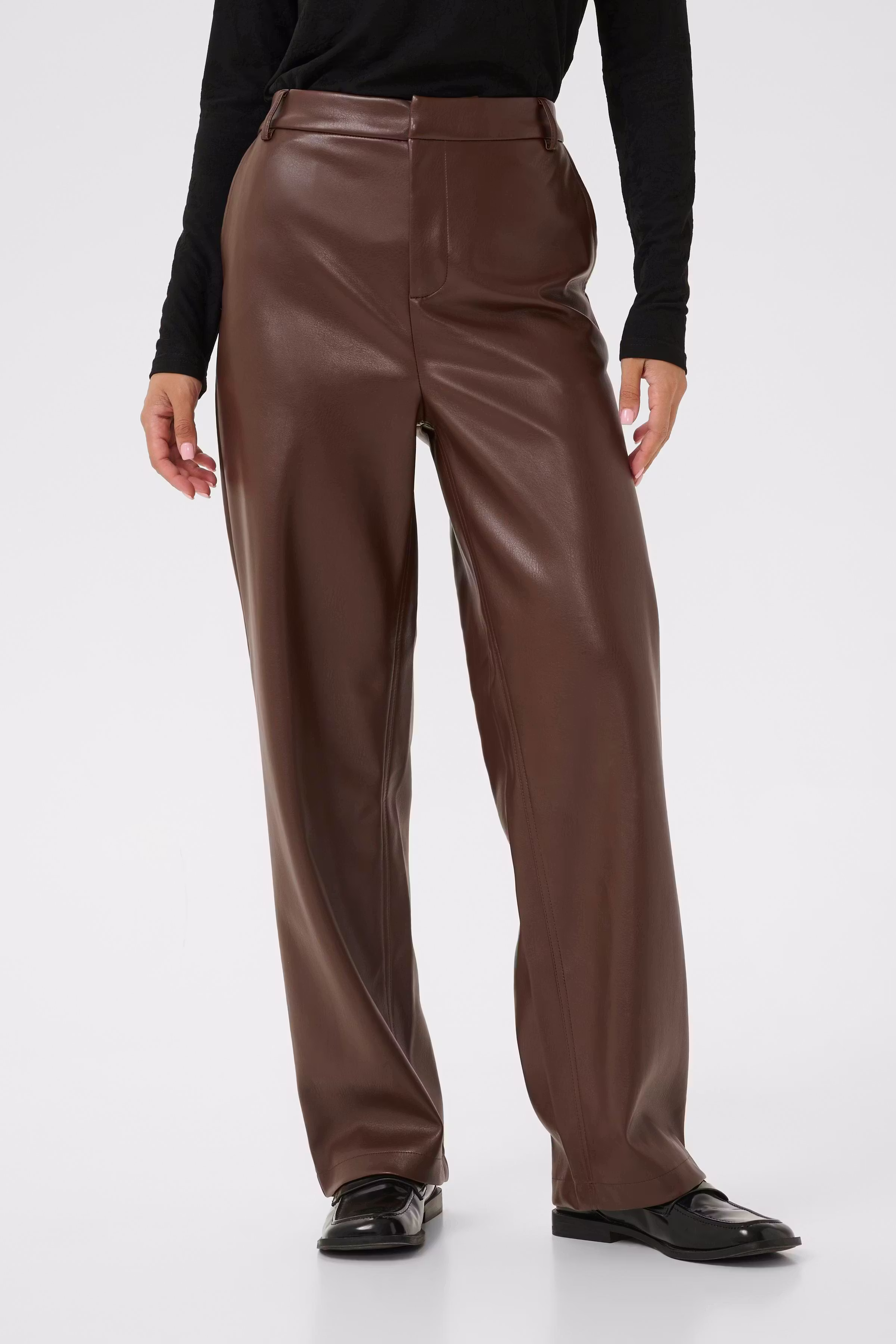 CRPaloma Hose LOOKBOOK FRONT 10614241-108276