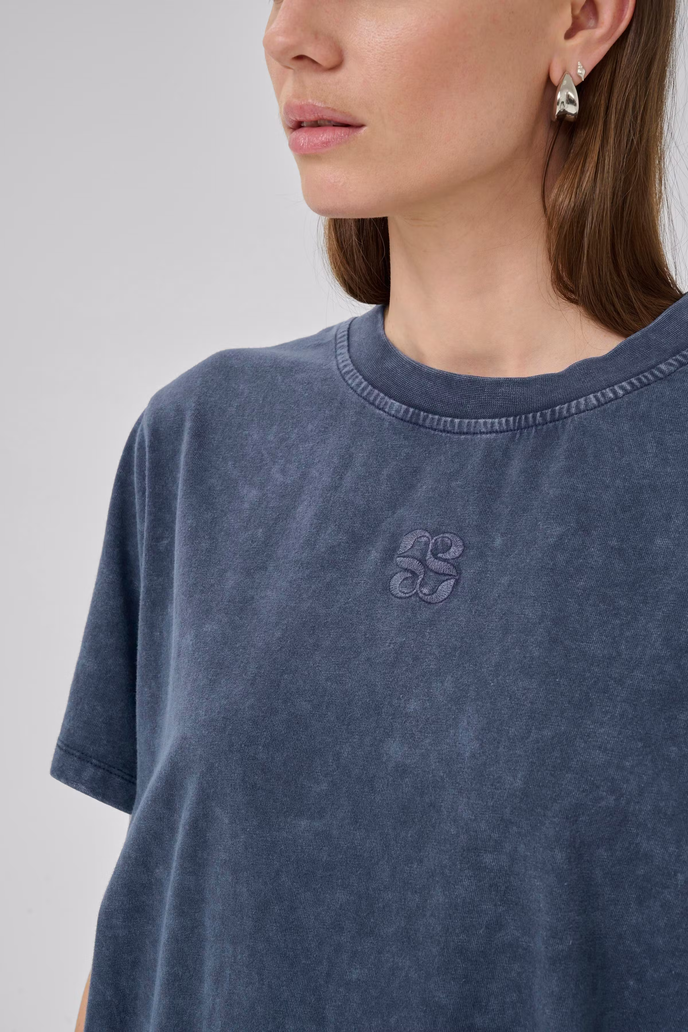 SeattleMW Logo T-shirt LOOKBOOK DETAIL 10704898-108277