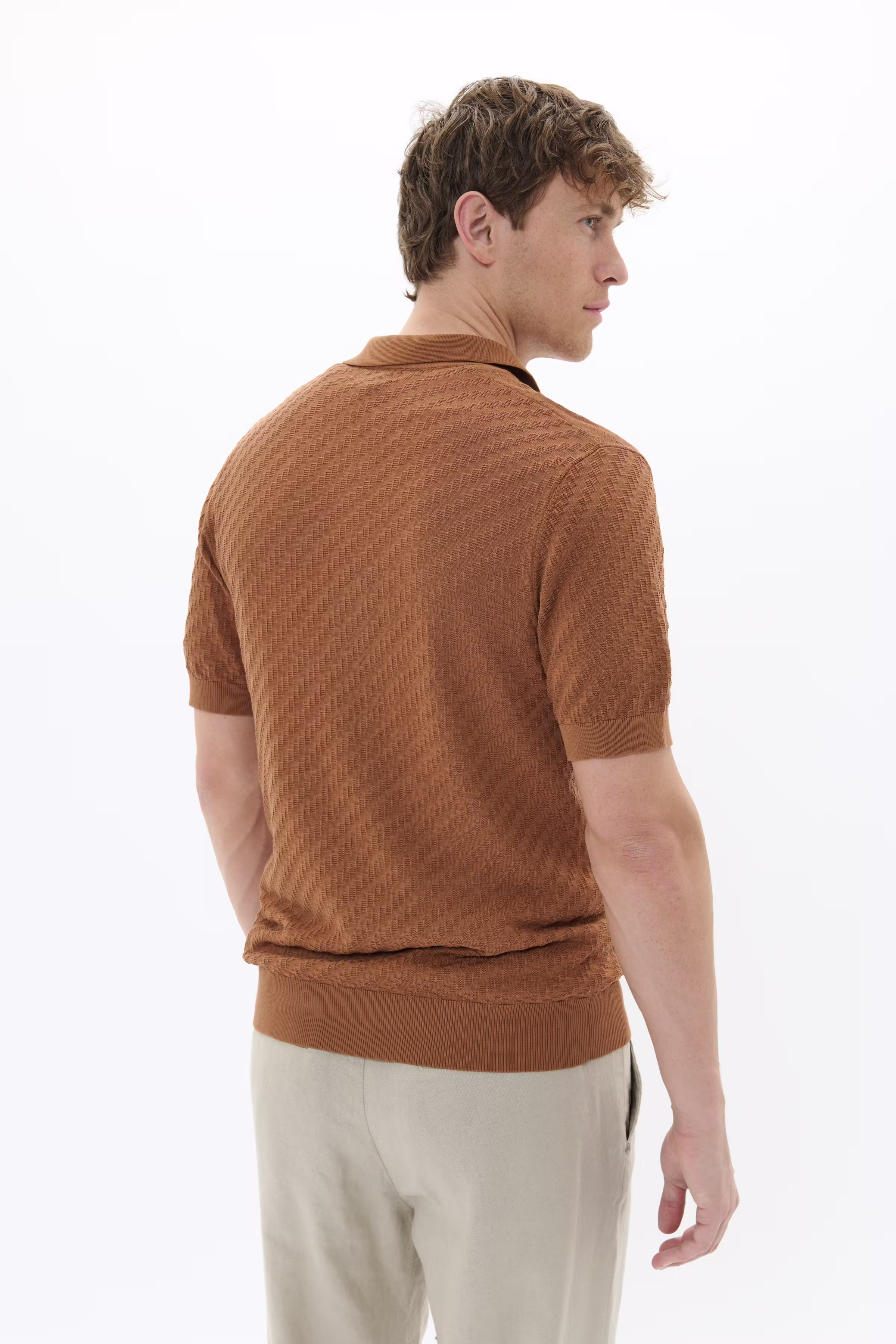 MApolo Poloshirt LOOKBOOK BACK 30208087-181024
