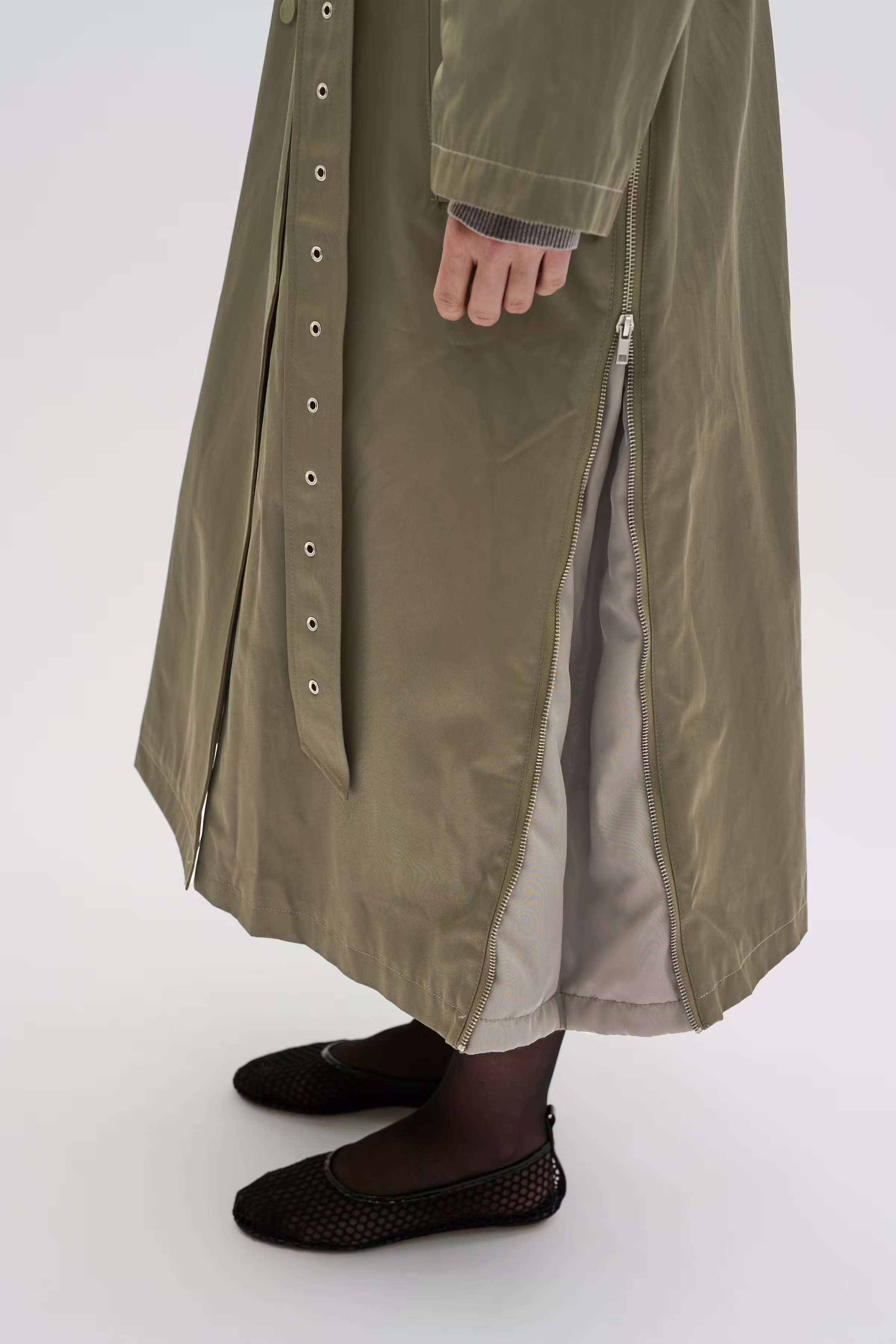 KBTitte Trench coat LOOKBOOK DETAIL 10105285-181110
