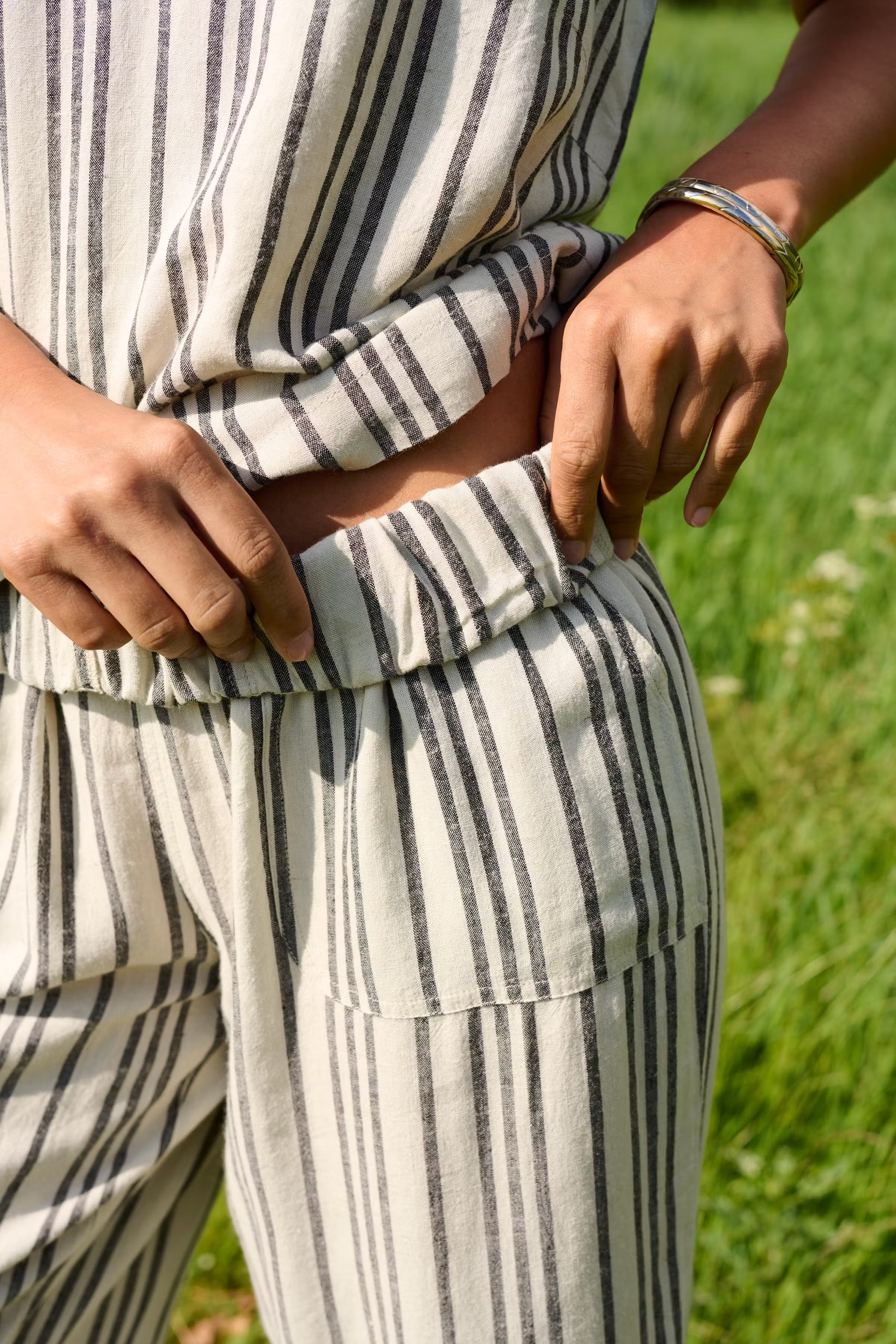 KAmilia Linen Top LOCATION NONE 10508426-107124