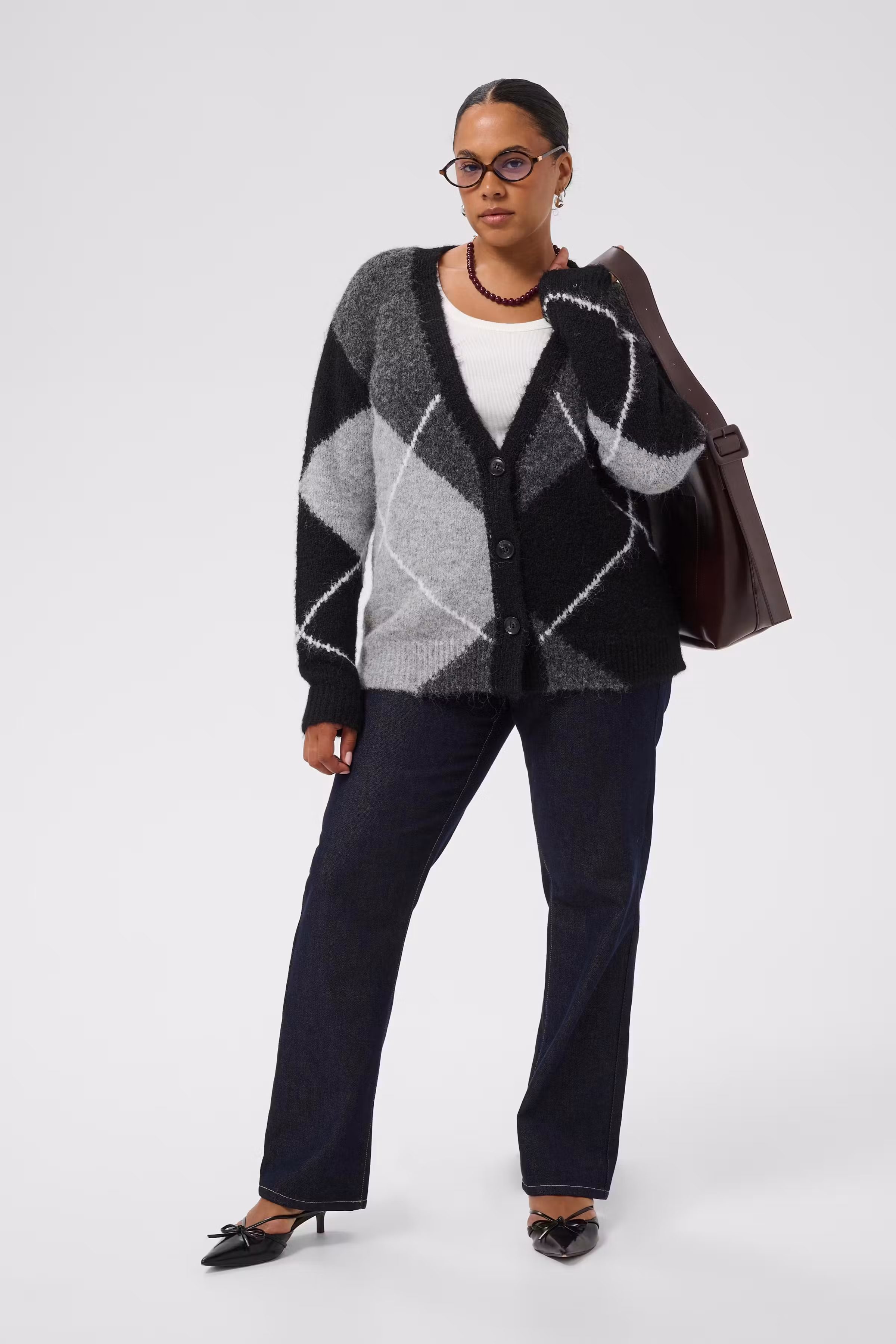 KCkit Cardigan LOOKBOOK FRONT 10584620-109725