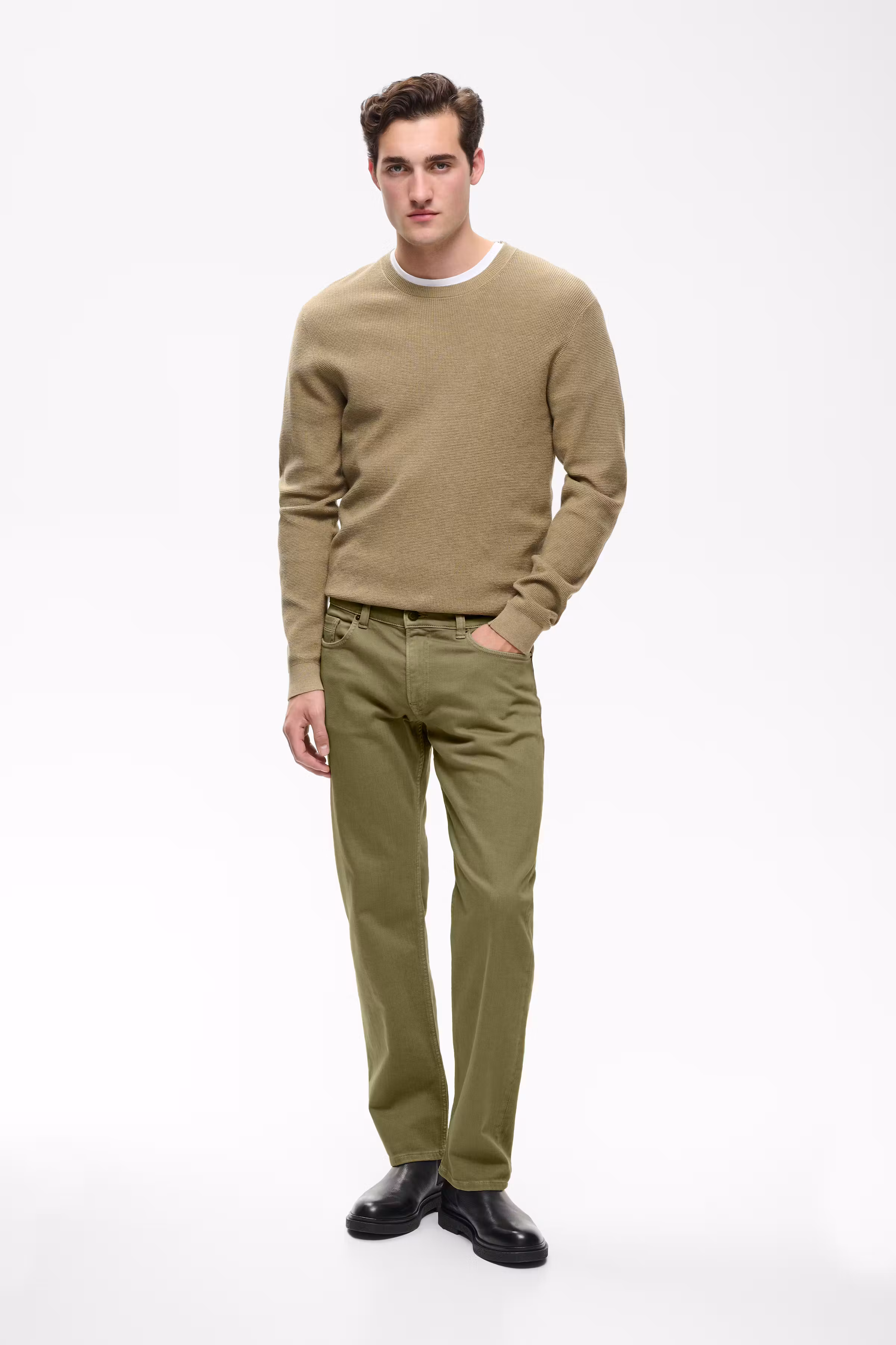 MAMike Hose LOOKBOOK FRONT 30209153-170510