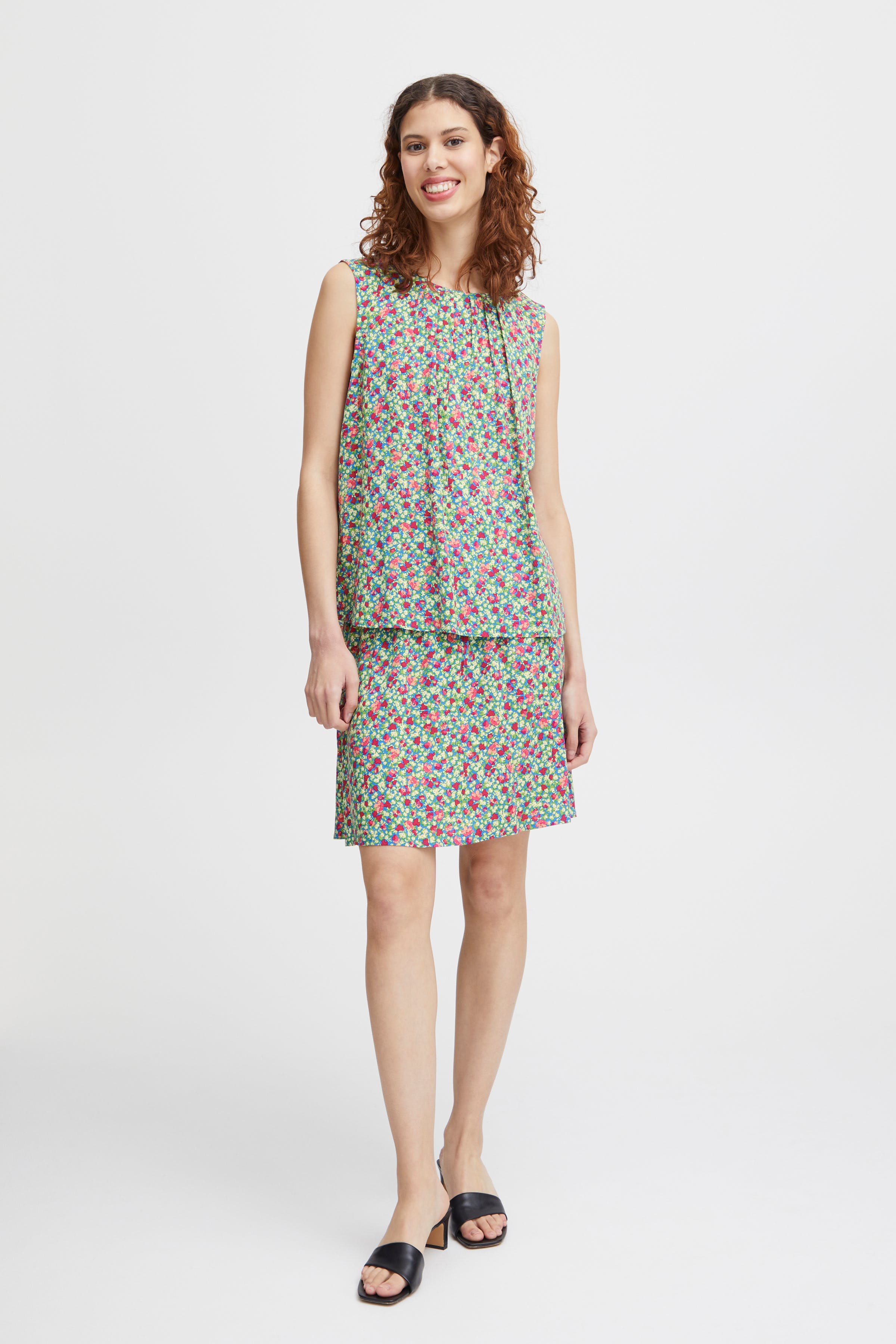 BYMMJOELLA Top LOOKBOOK FRONT 20811225-202950