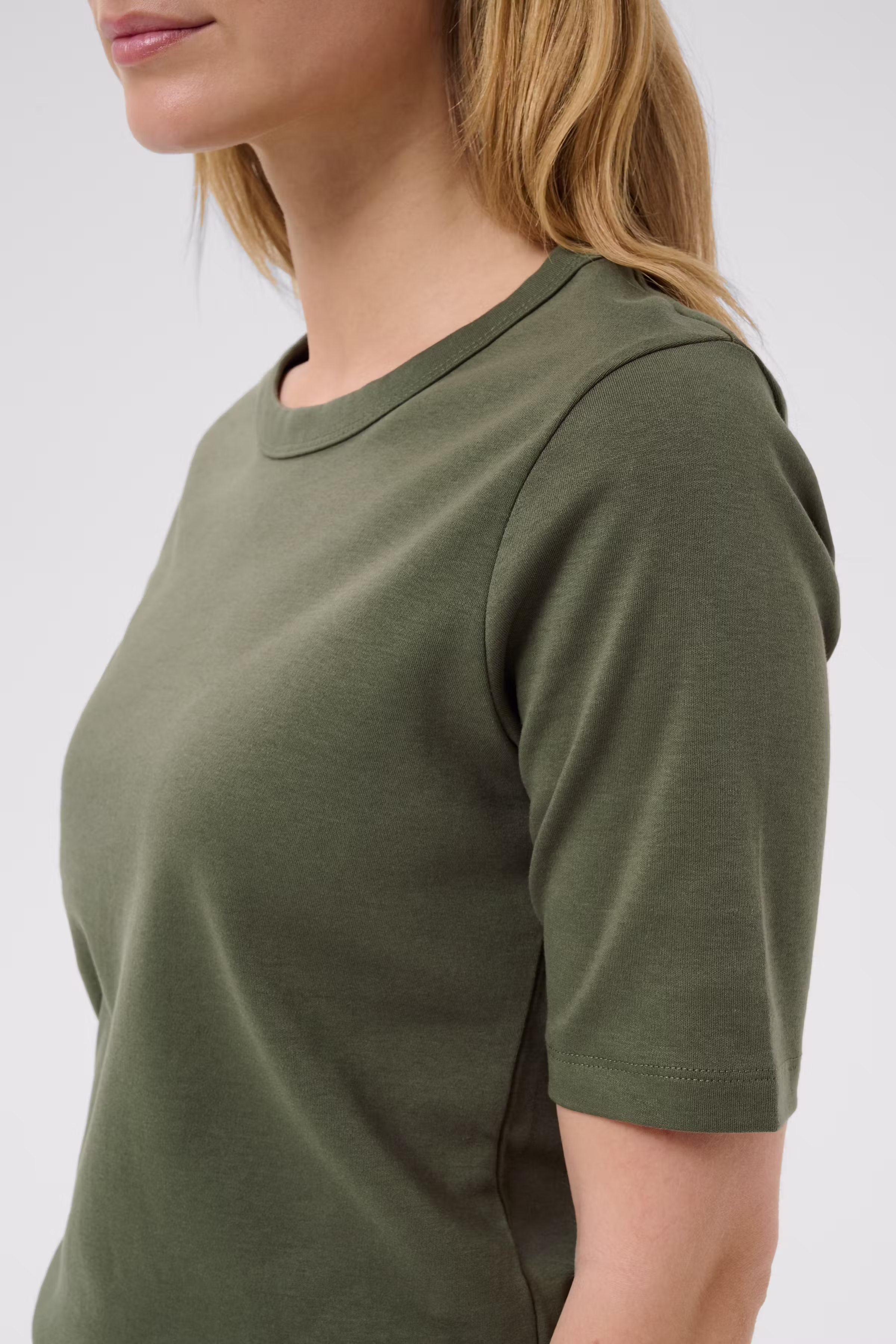 RatanaPW T-shirt LOOKBOOK DETAIL 30309870-190312