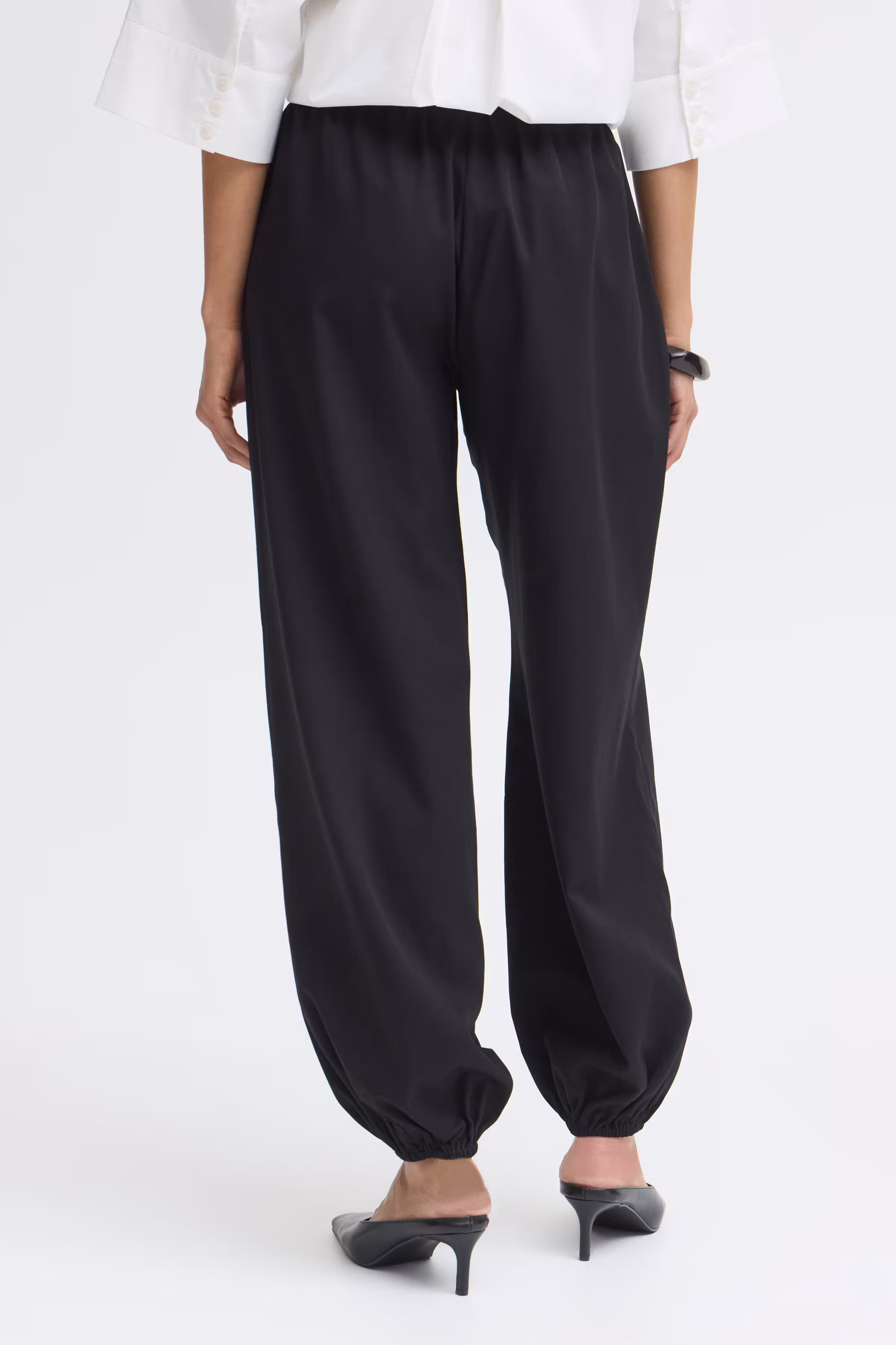 FRNALIA Hose LOOKBOOK BACK 20618513-194008
