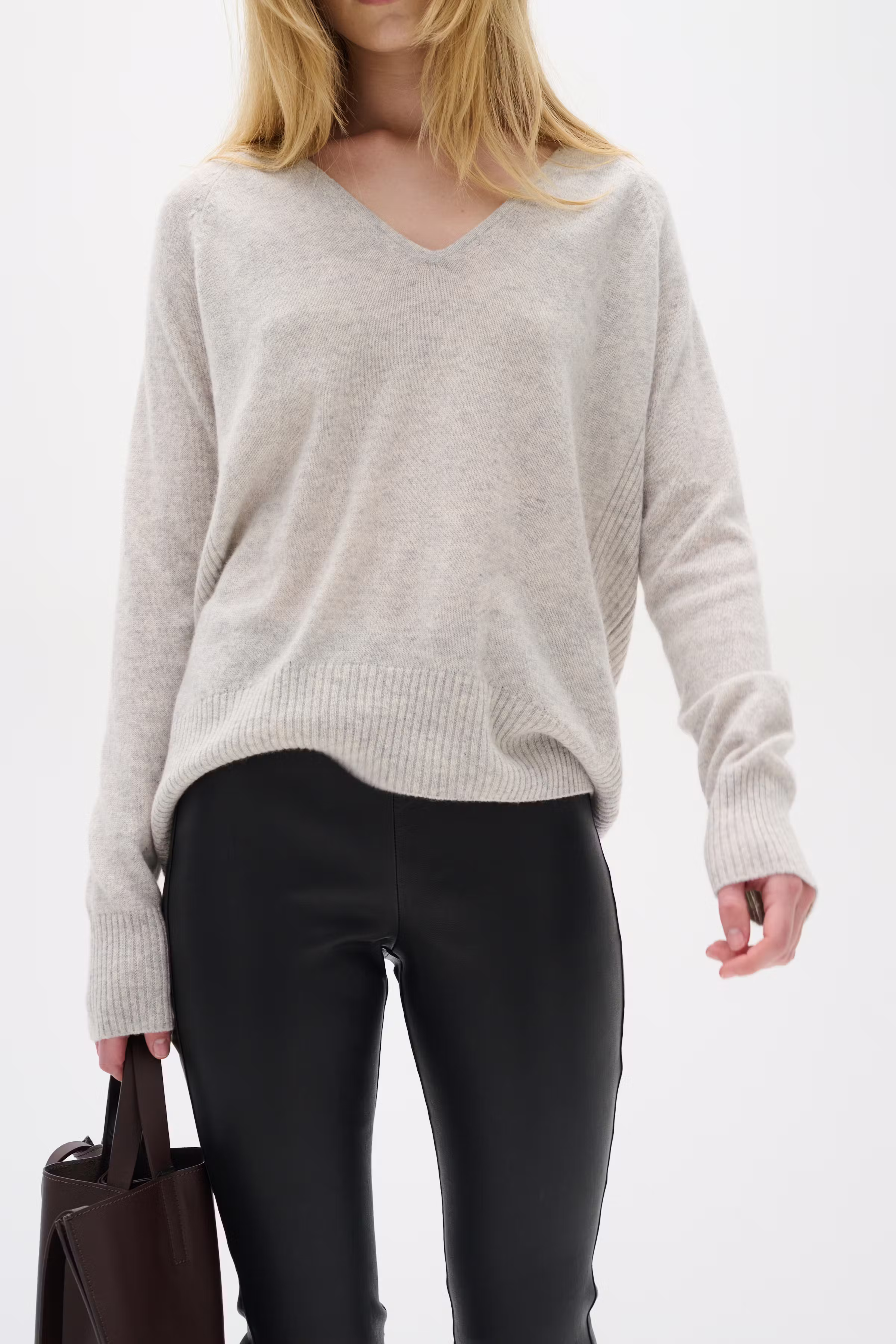 LuellaIW Leather Leggings LOOKBOOK DETAIL 30104634-10050