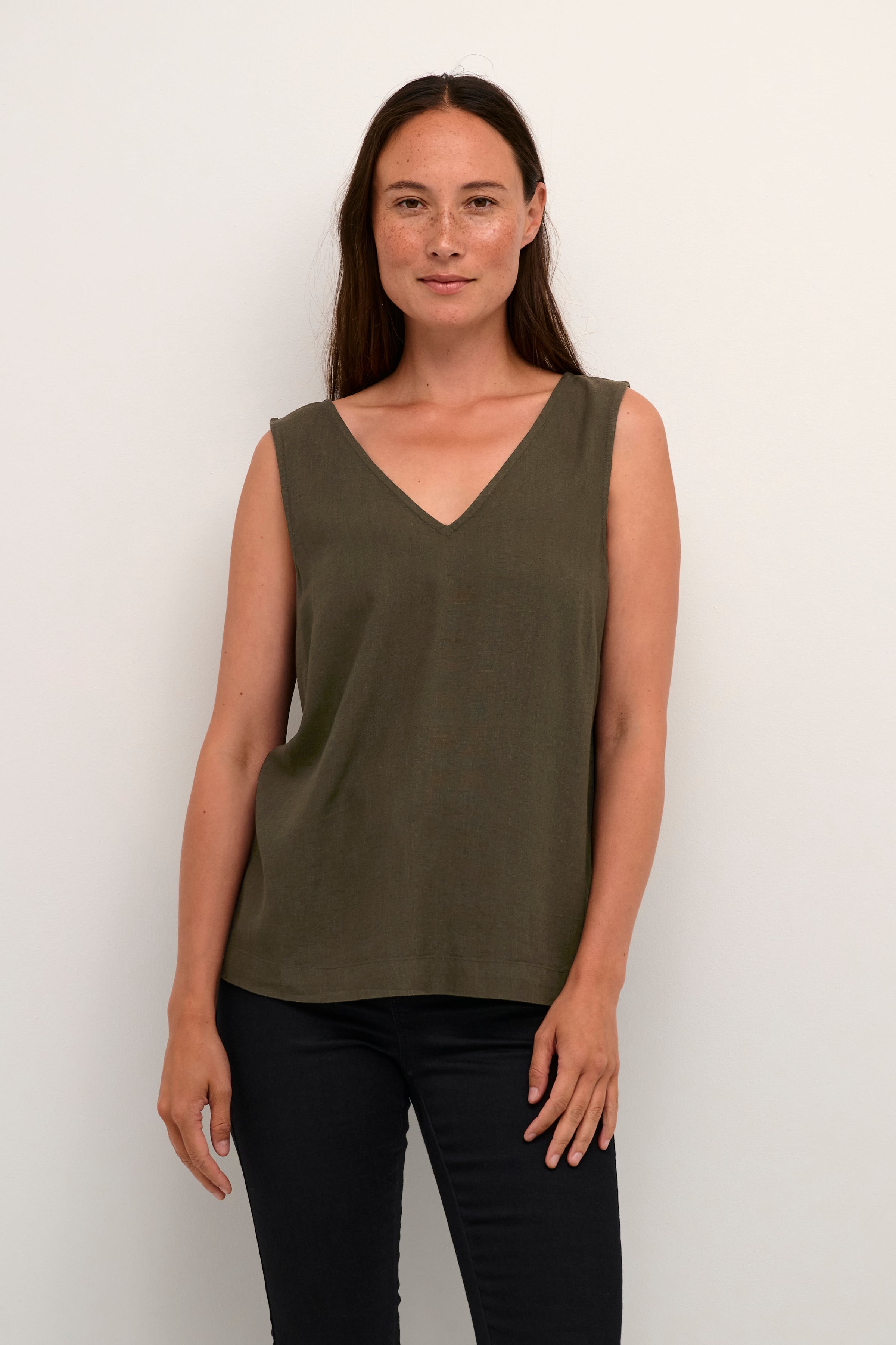 KAmilia Linne Top LOOKBOOK FRONT 10508426-190414