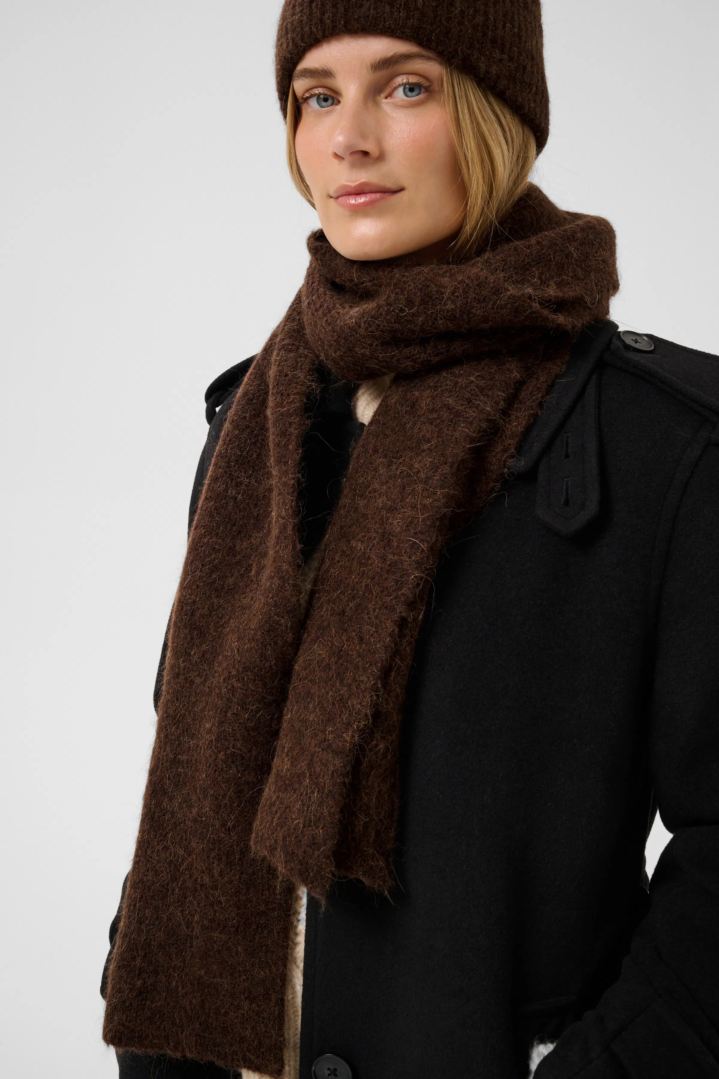 SveaPW Scarf LOOKBOOK DETAIL 30310724-1912231