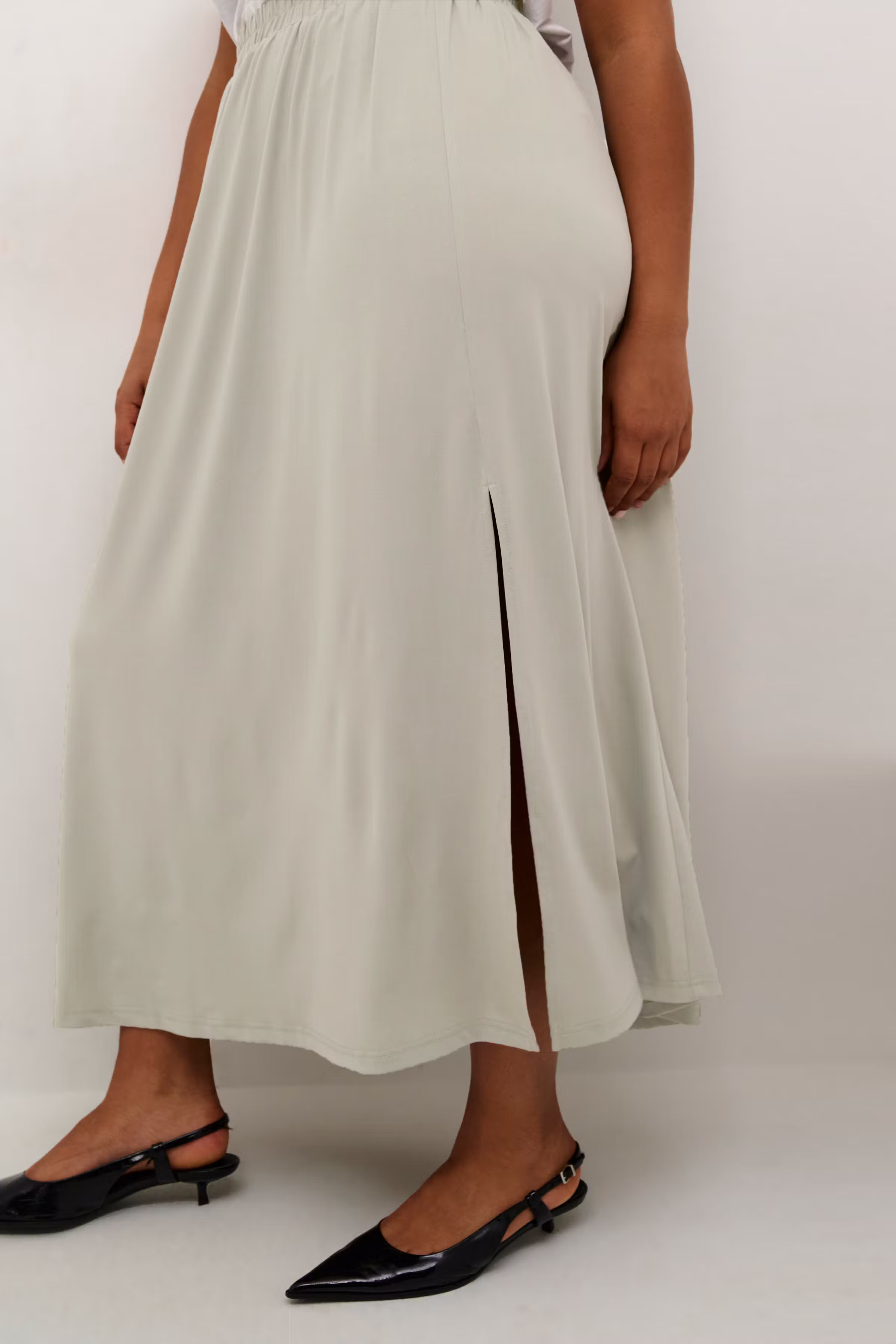 KCmallia Skirt LOOKBOOK DETAIL 10582695-170613