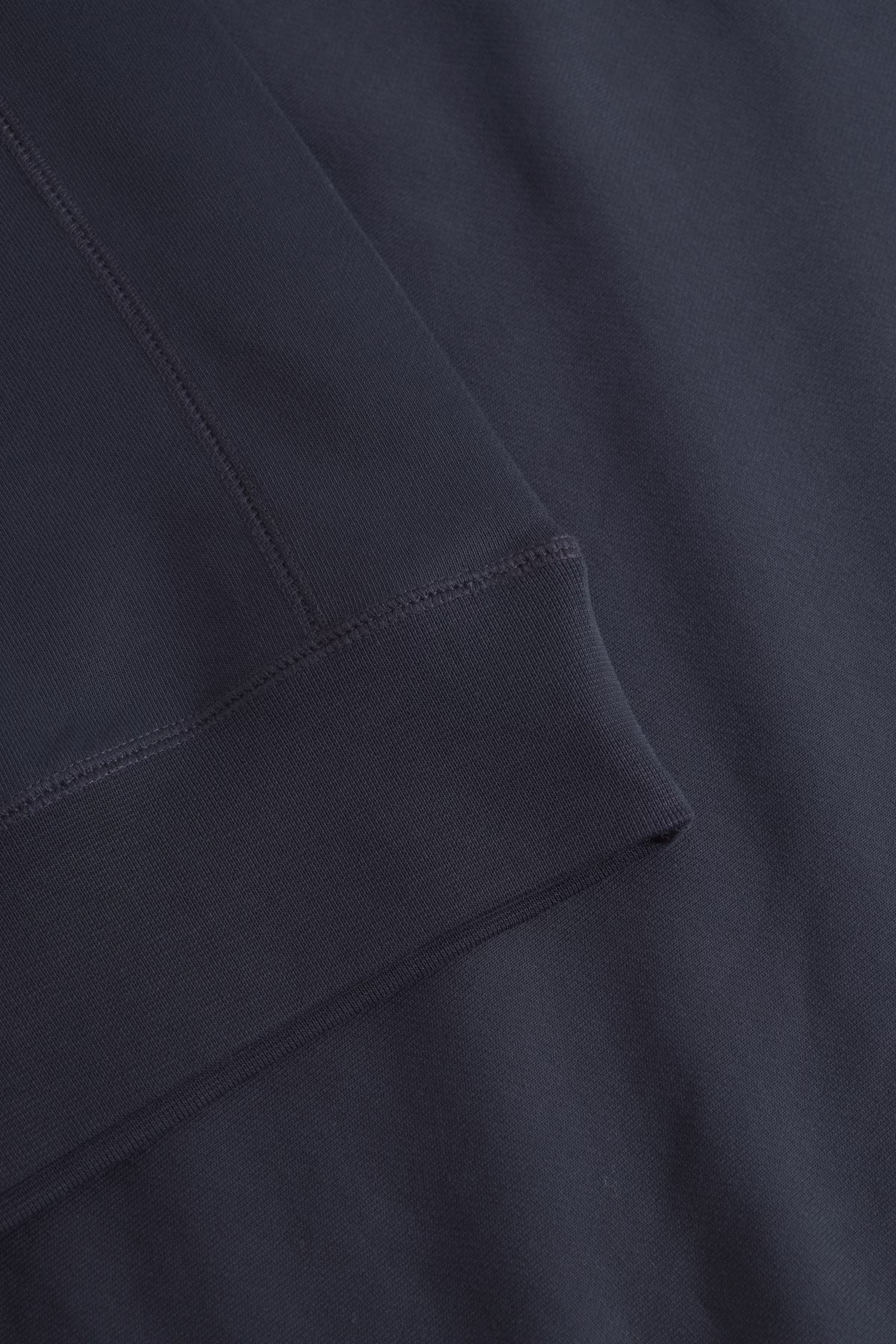 WWHester Sweatshirt PACK DETAIL 30251466-194009