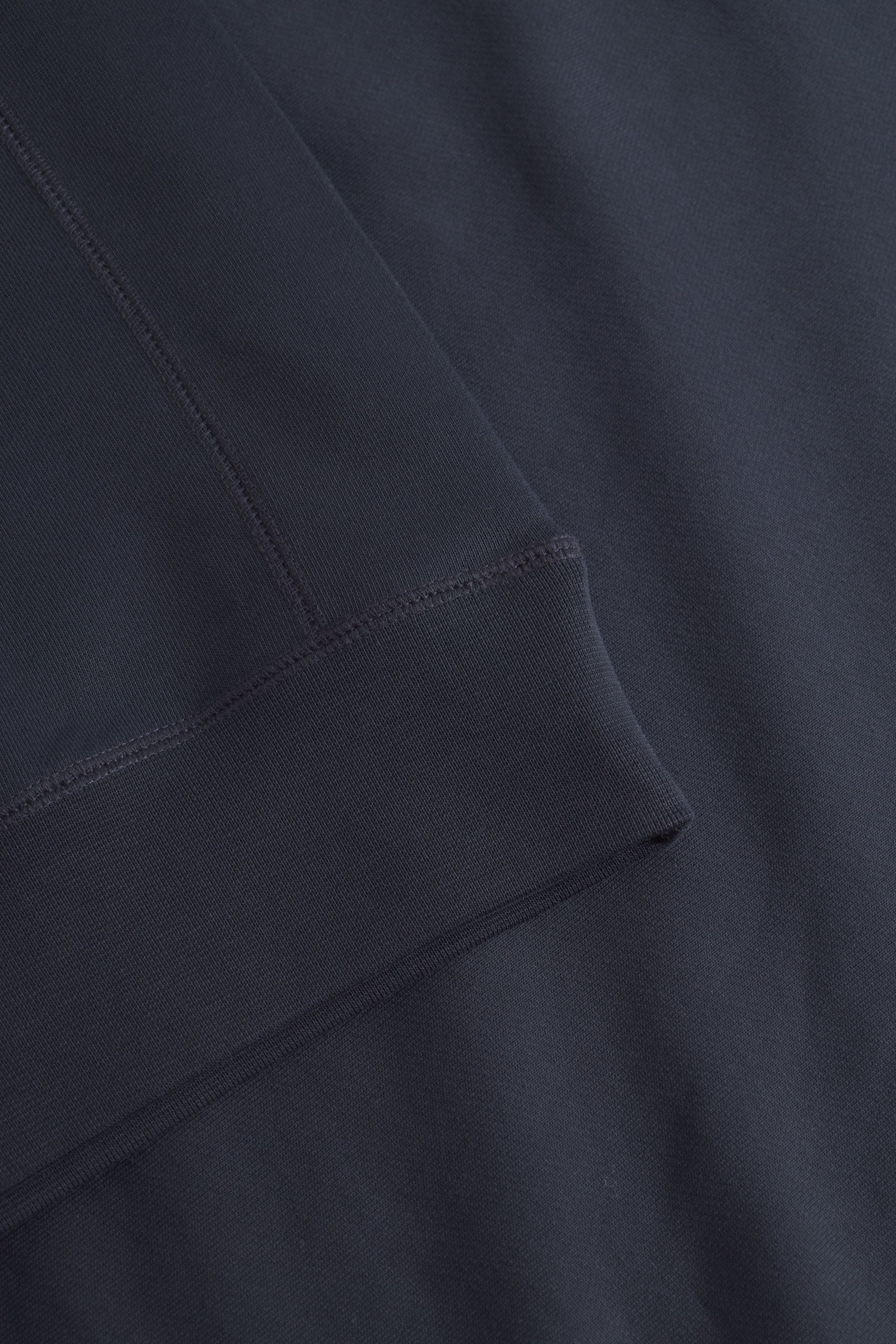 WWHester Sweatshirt PACK DETAIL 30251466-194009