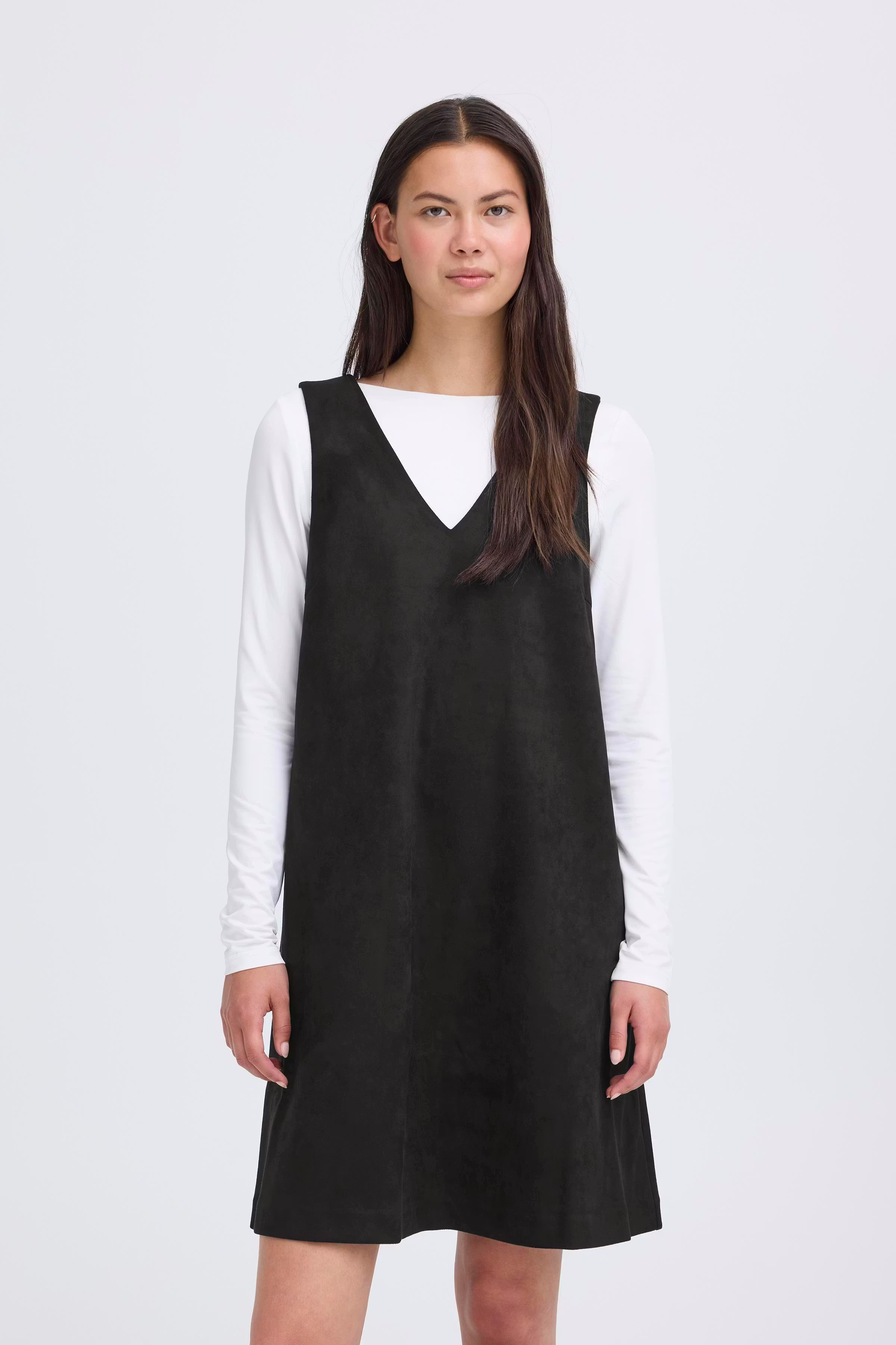 IHFINO Kjole LOOKBOOK FRONT 20123855-200575