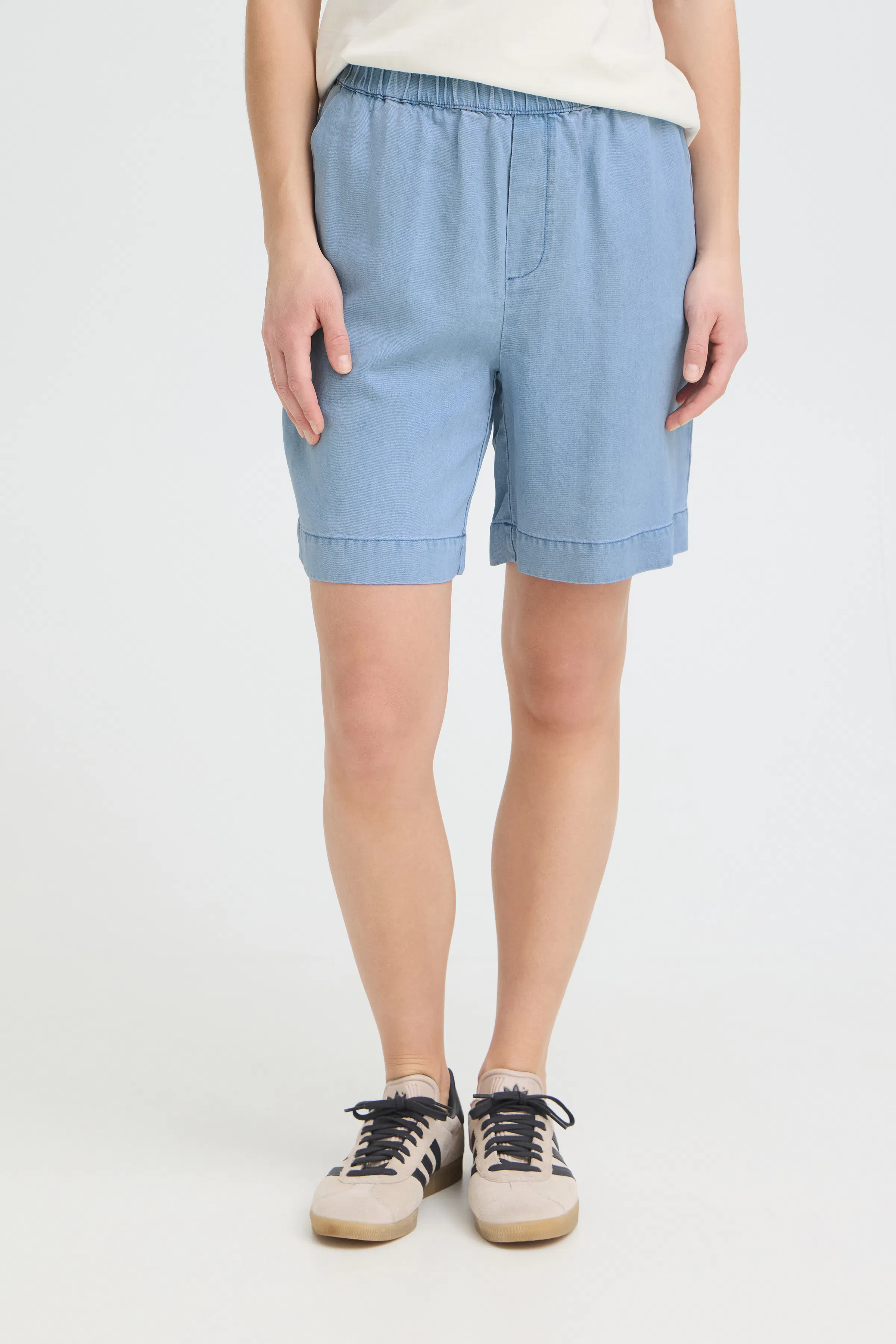 PZCHRISTA Shorts LOOKBOOK FRONT 50210544-200008