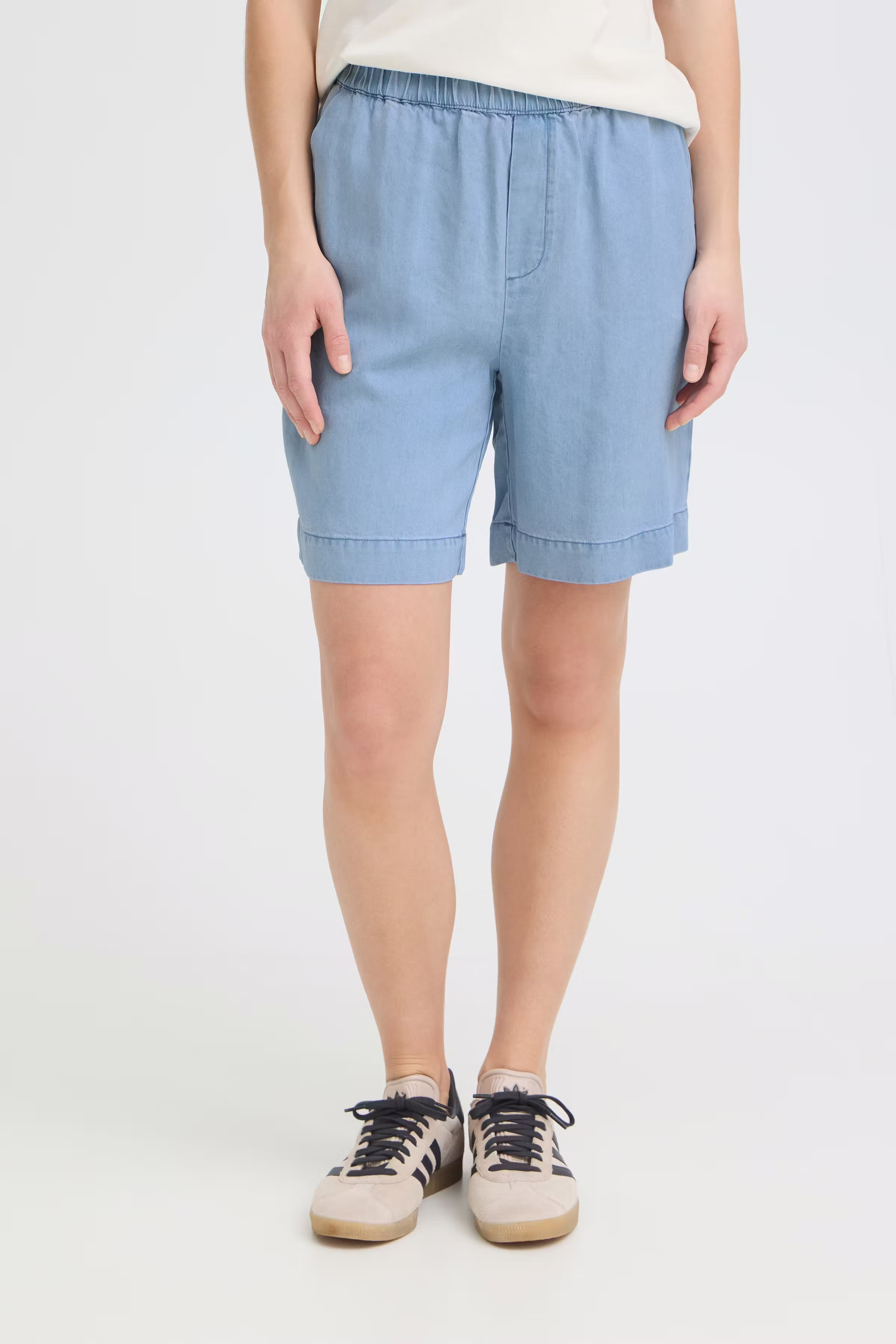 PZCHRISTA Shorts LOOKBOOK FRONT 50210544-200008