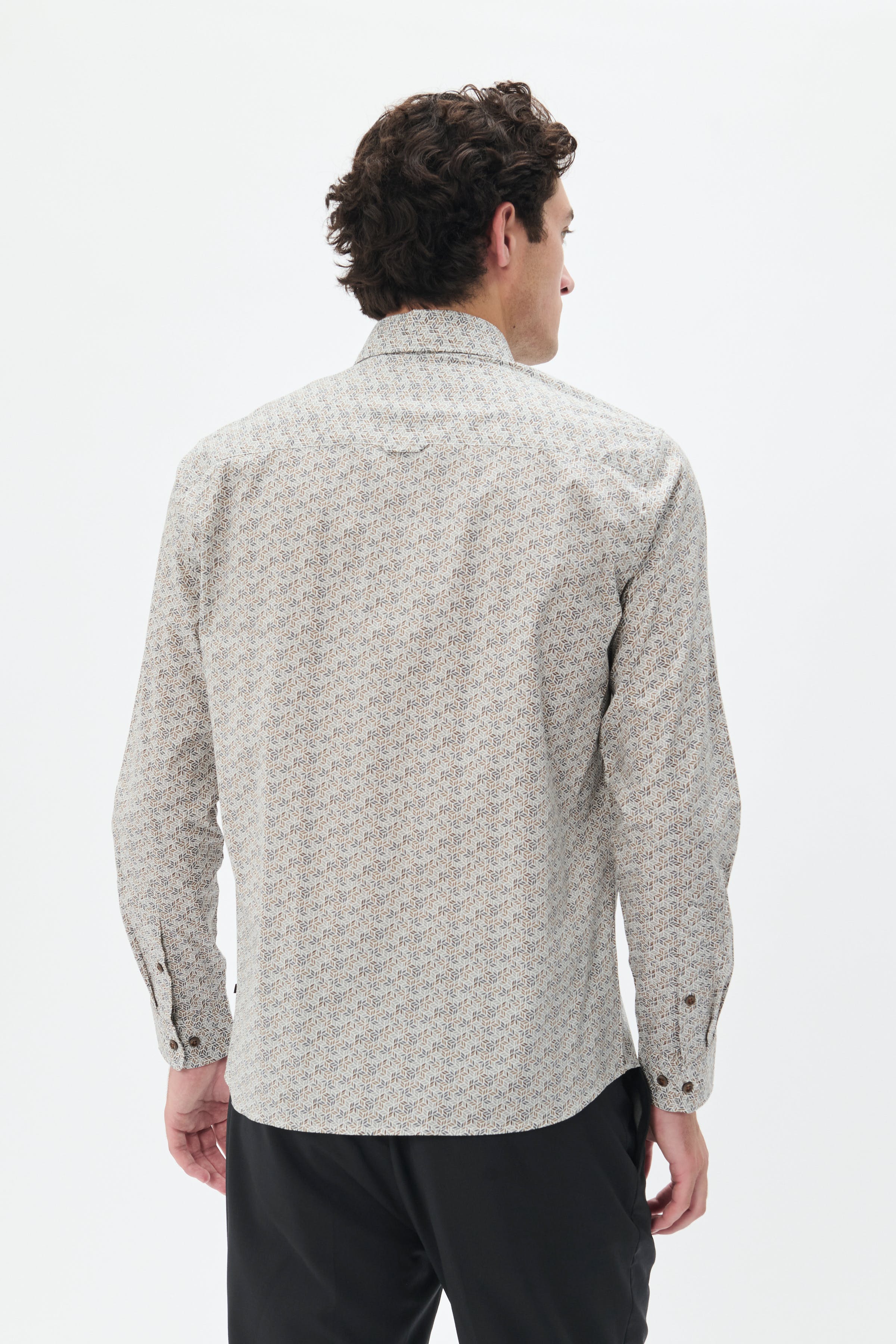 MAChristaldo Shirt LOOKBOOK BACK 30207615-181108