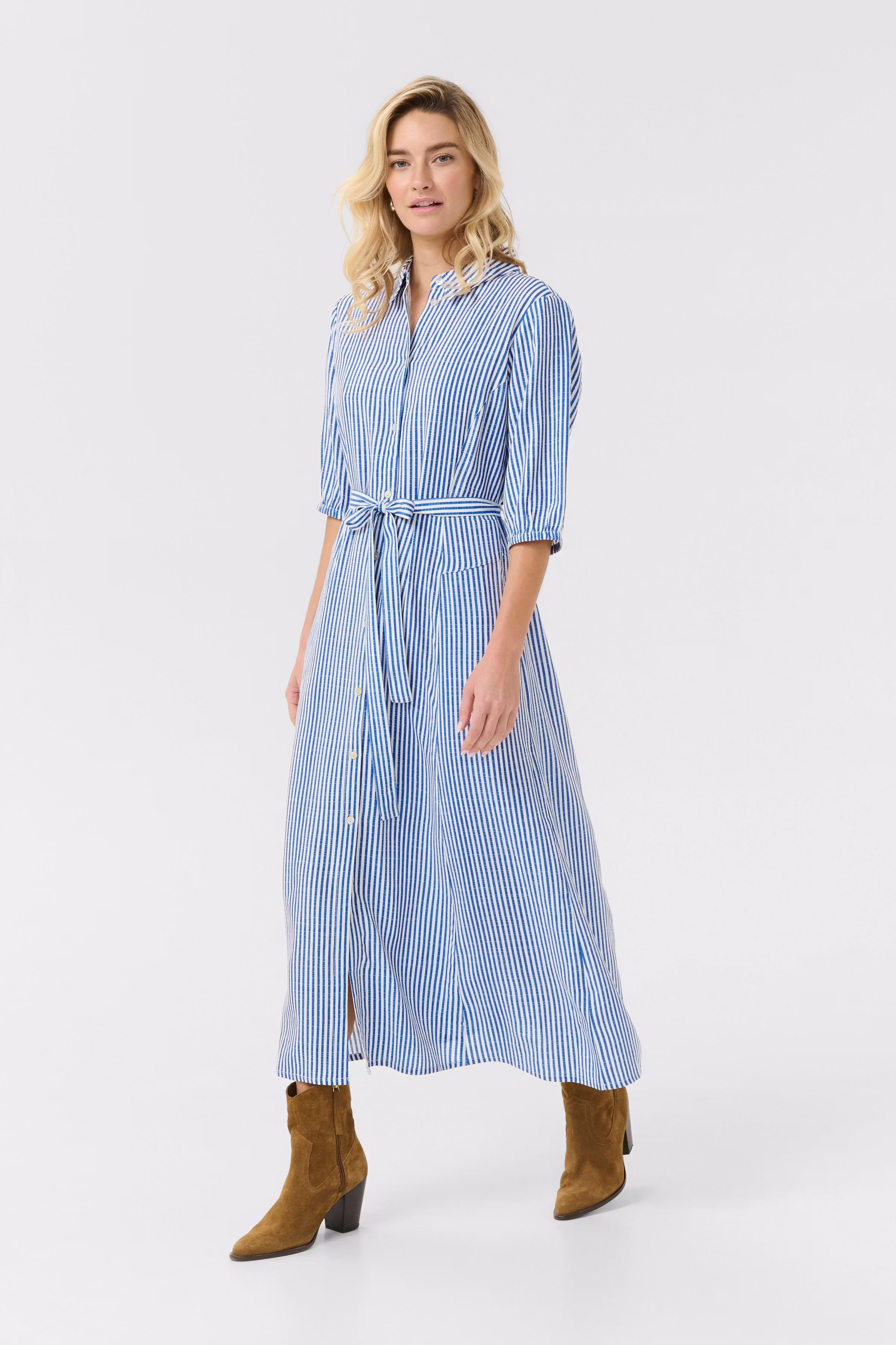 CRTiah Robe LOOKBOOK FRONT 10611340-104155