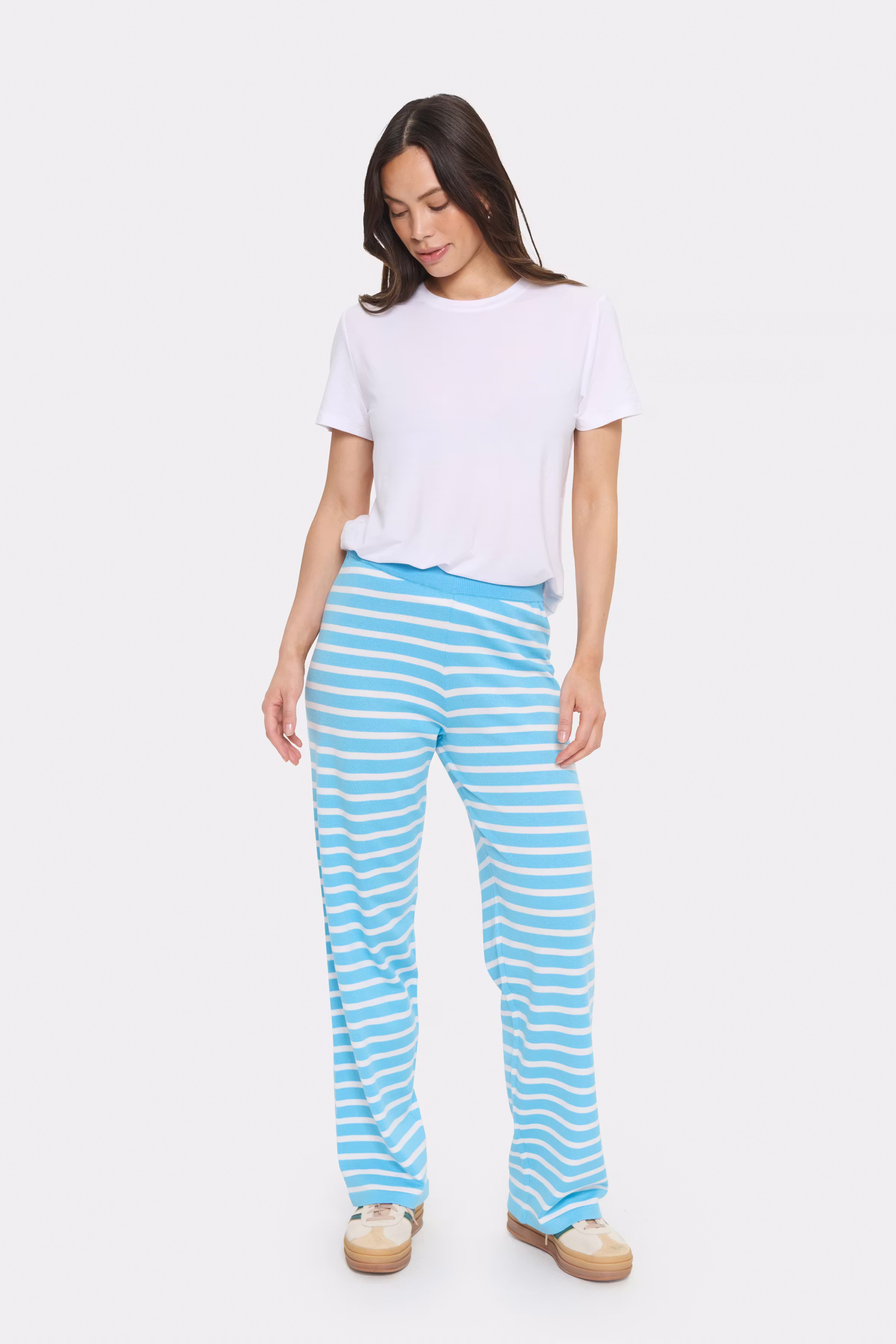 MilaSZ Trousers LOOKBOOK FRONT 30513549-303554