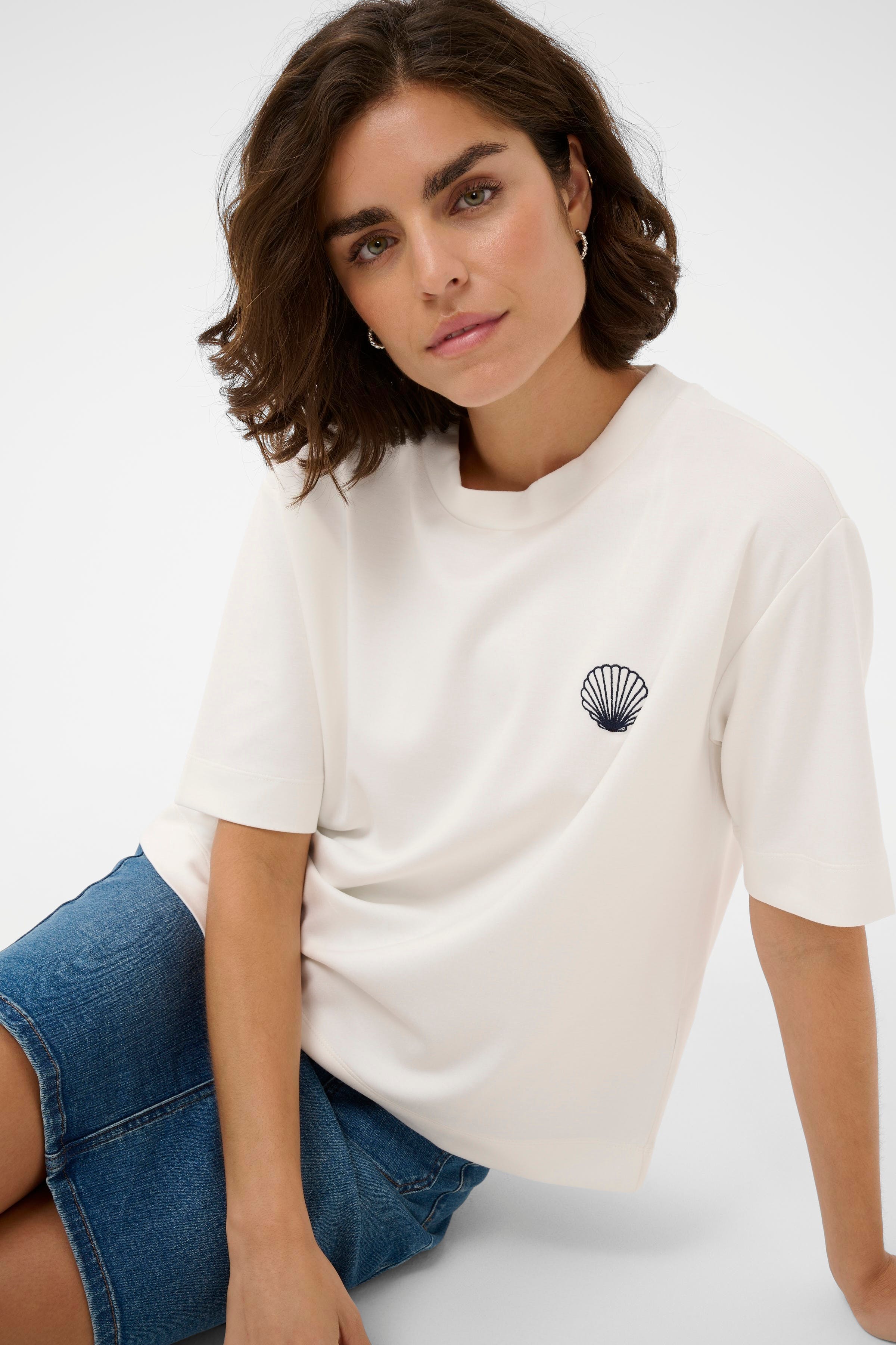 KAannie T-shirt LOOKBOOK DETAIL 10511796-110602