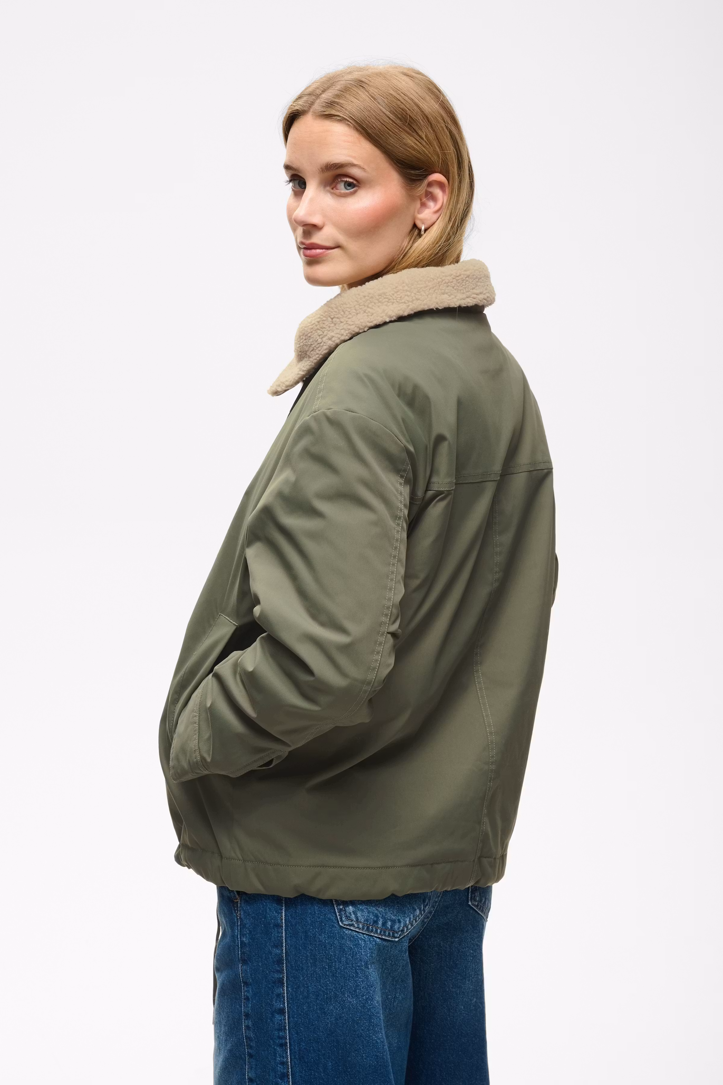 CathiaPW Bovenkleding LOOKBOOK BACK 30310634-190312