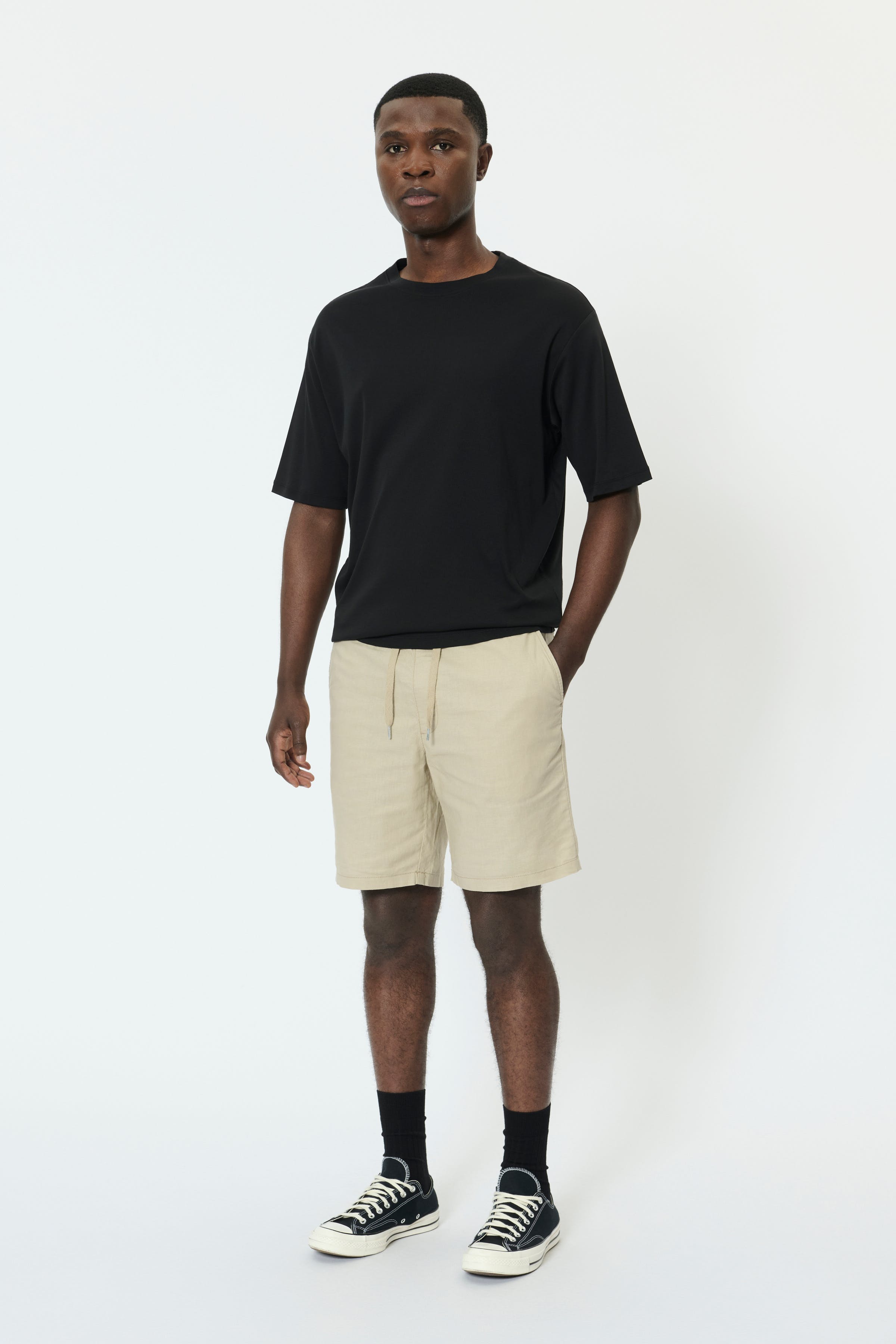 MAbarton linen shorts LOOKBOOK FRONT 30206032-161105