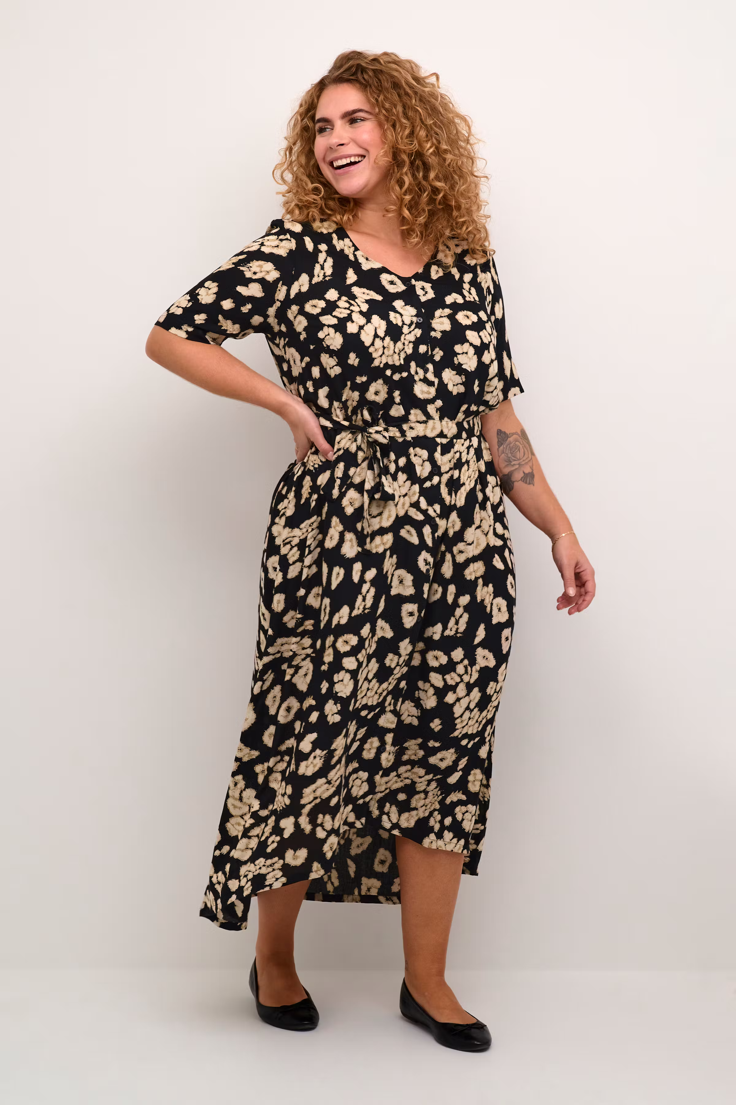 KCbella Kjole LOOKBOOK FRONT 10582487-106181