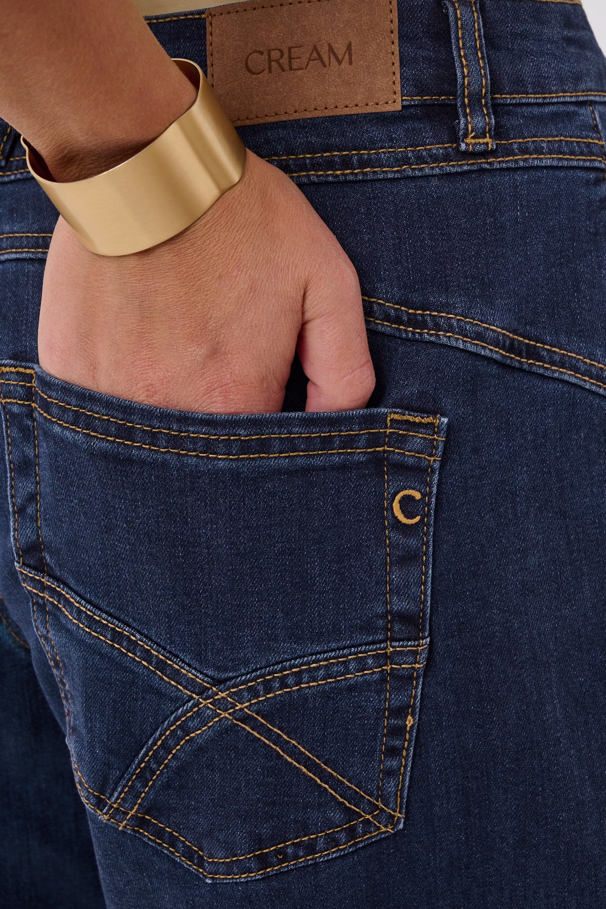 CRBahren Barrel Jeans LOOKBOOK DETAIL 10614217-100114