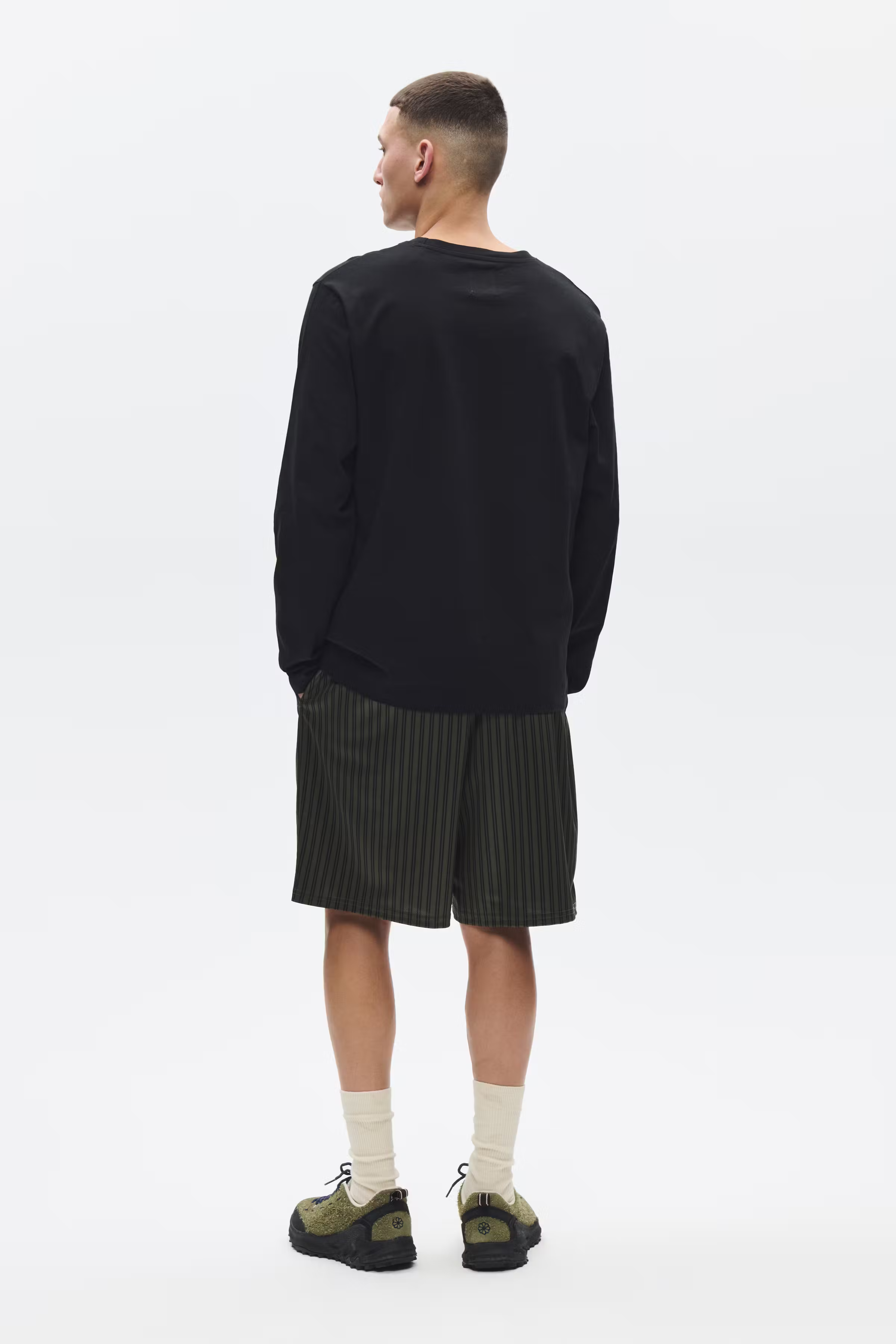 WWLama Shorts LOOKBOOK BACK 30252086-304899
