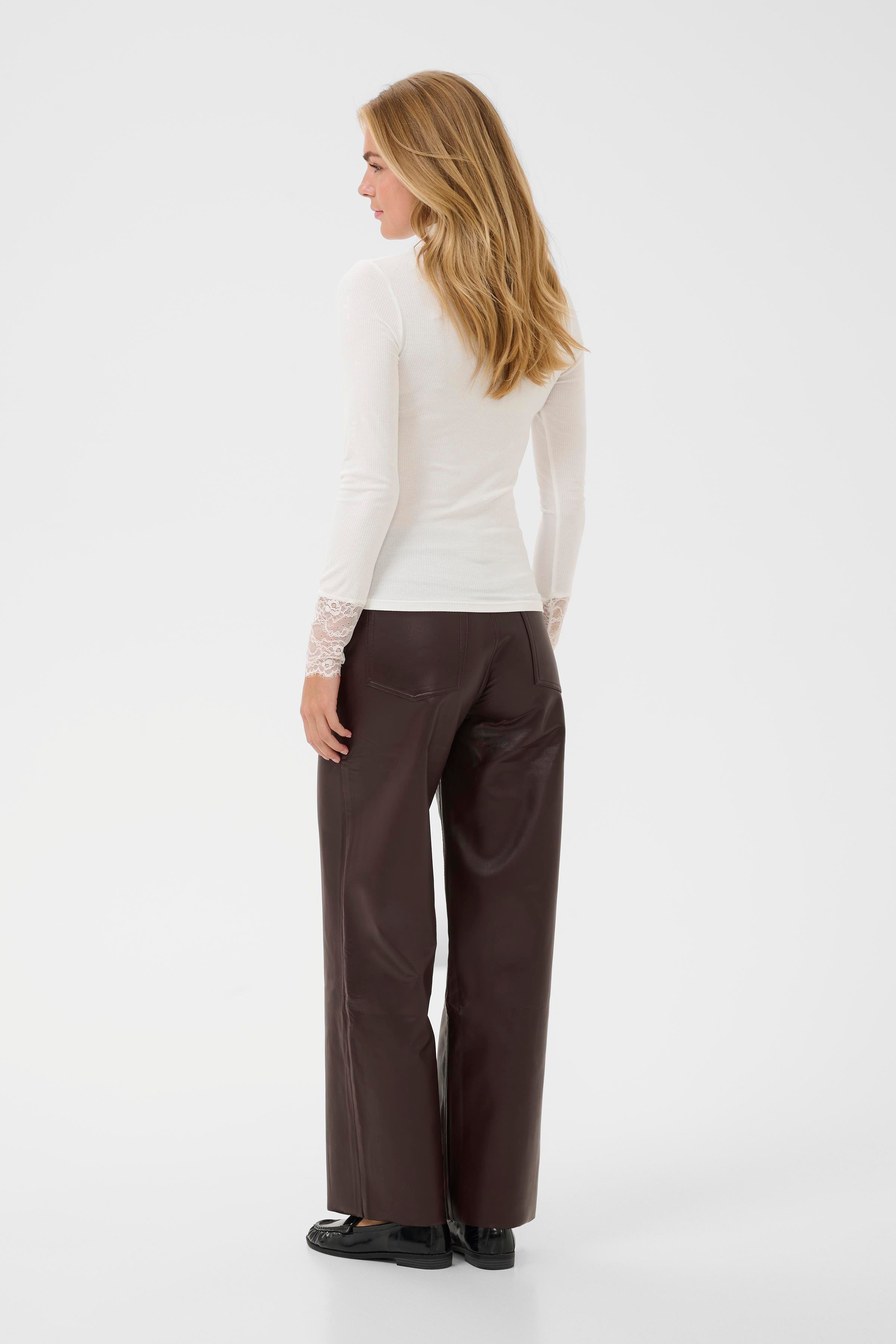 KAomi T-shirt LOOKBOOK BACK 10511001-110602