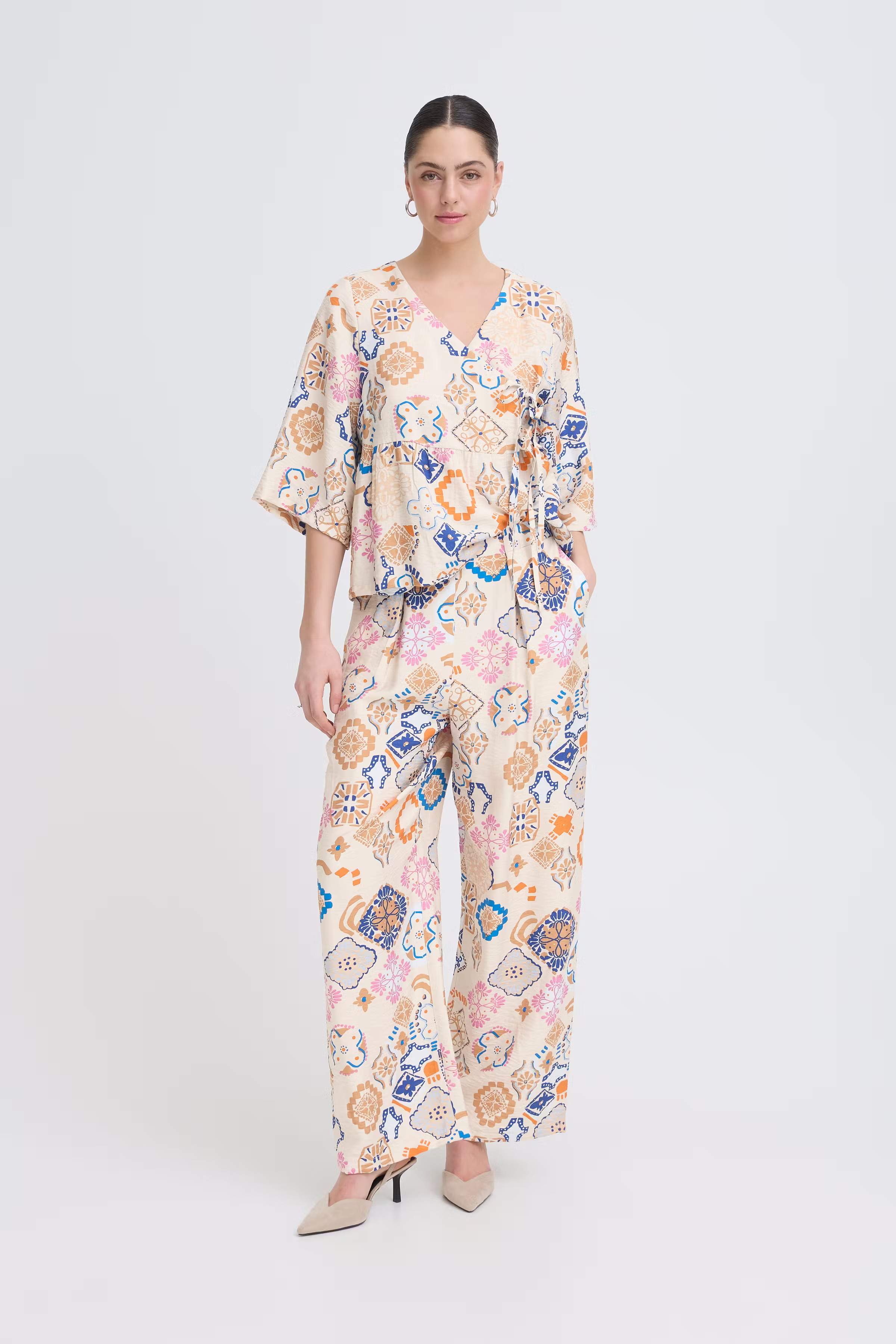 IHLANCIE Hose LOOKBOOK FRONT 20125546-900005486