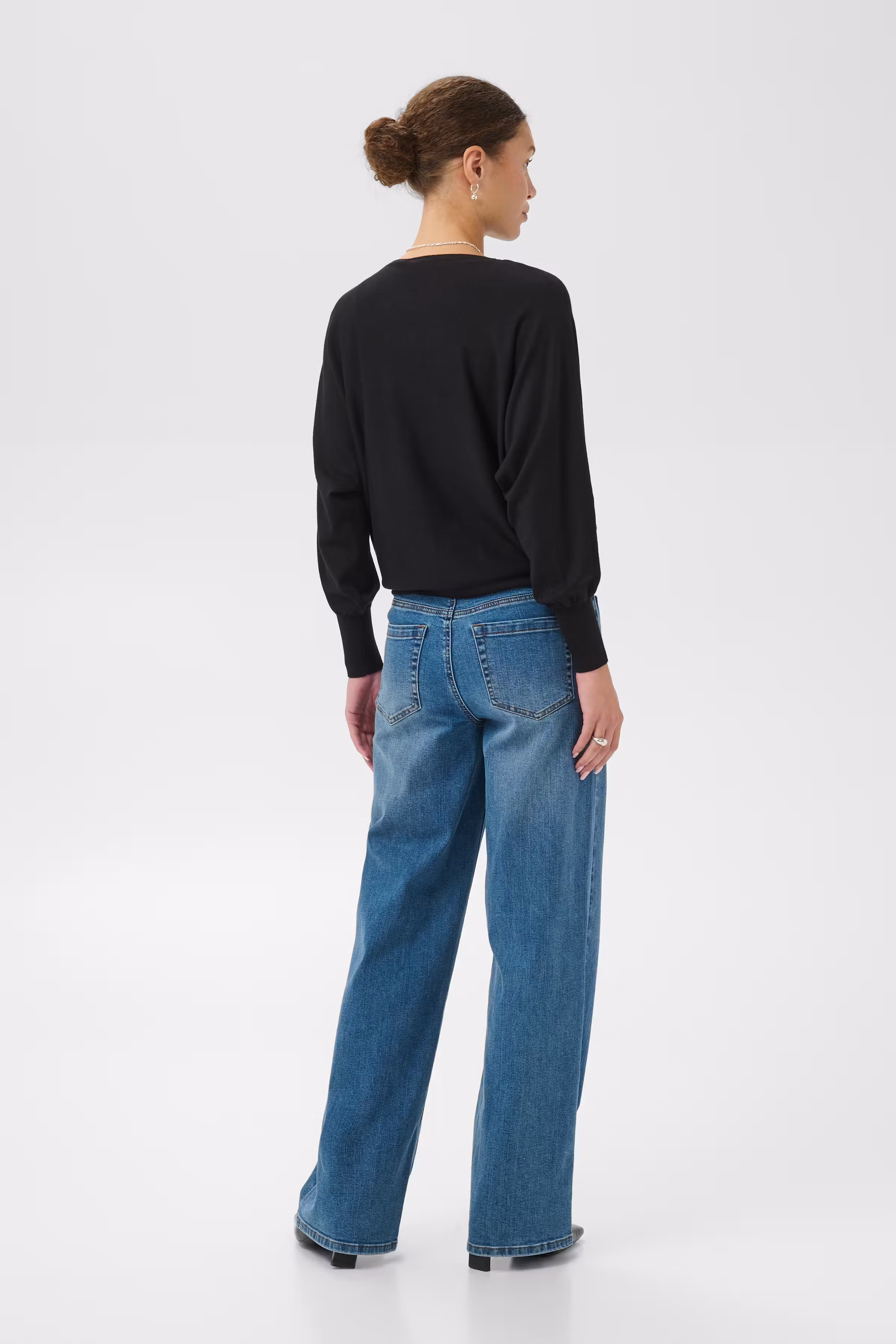 KAlizza Pullover LOOKBOOK BACK 10512585-100121