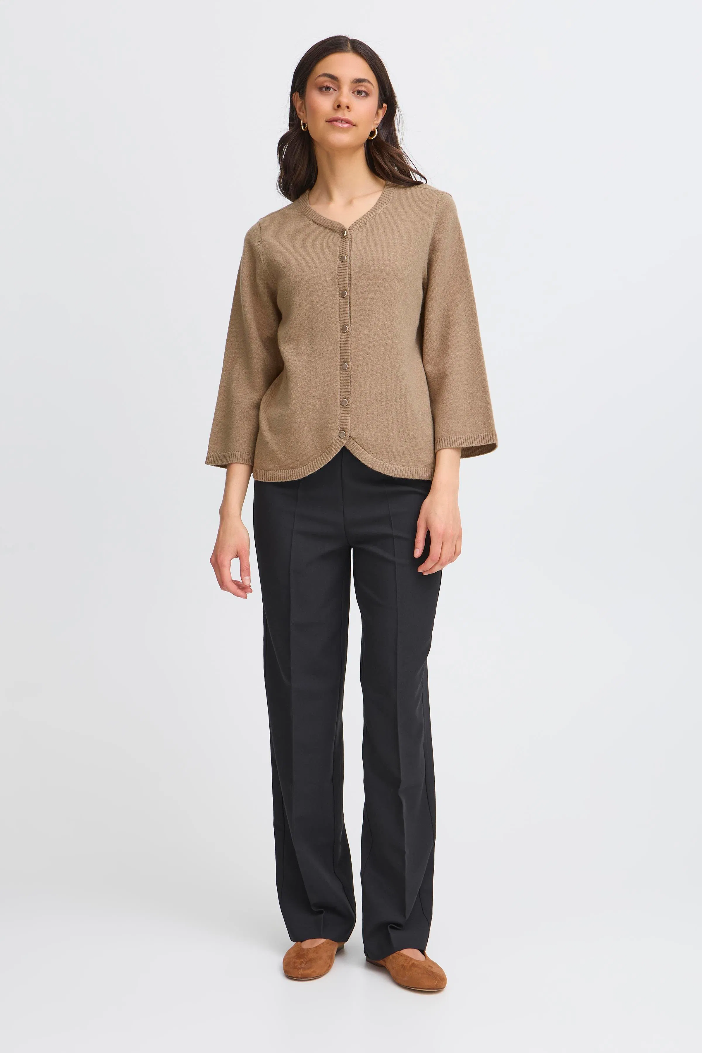 FRBITTE Cardigan LOOKBOOK FRONT 20615894-171311