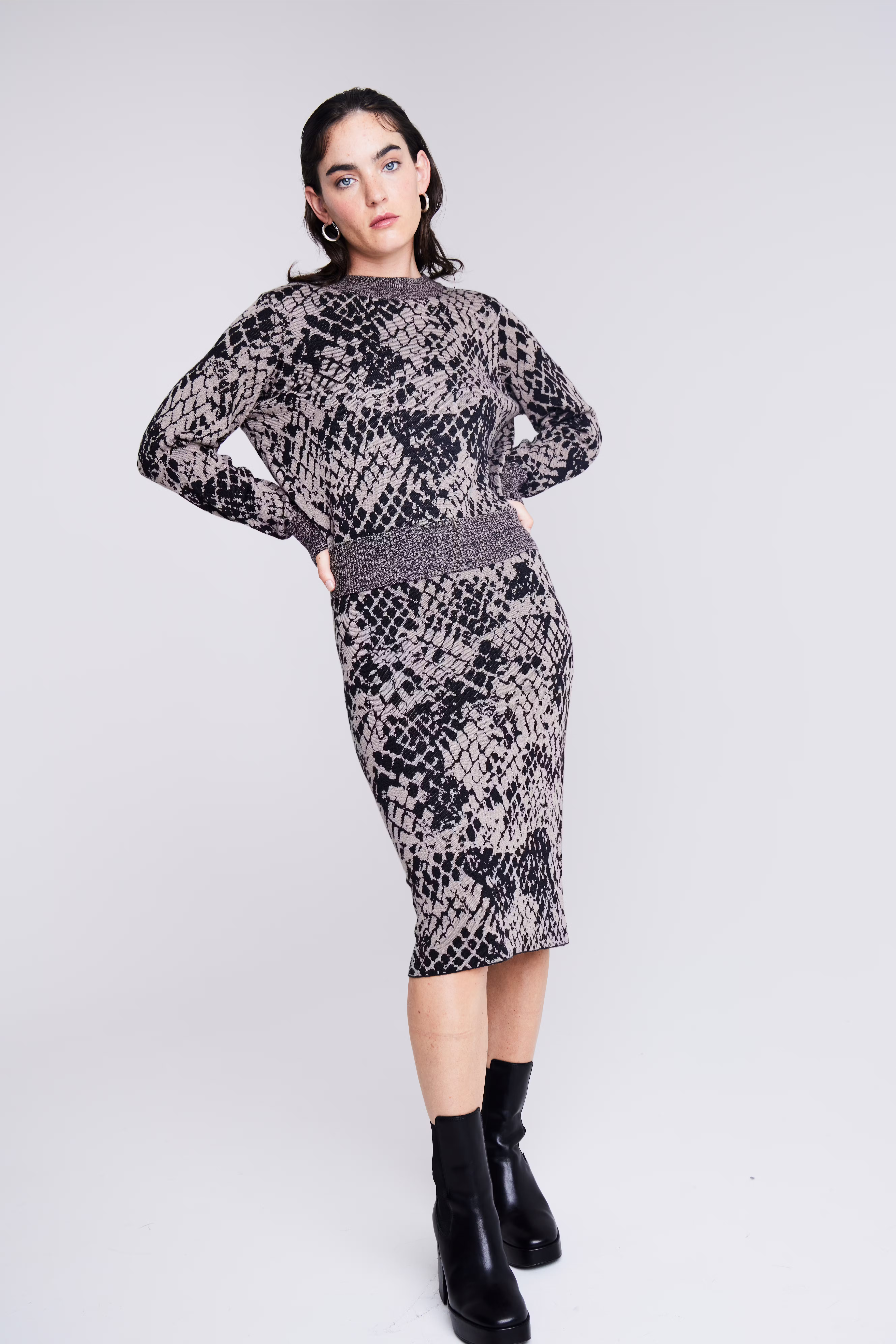 IHMELEO Skirt LOCATION NONE 20121587-203322