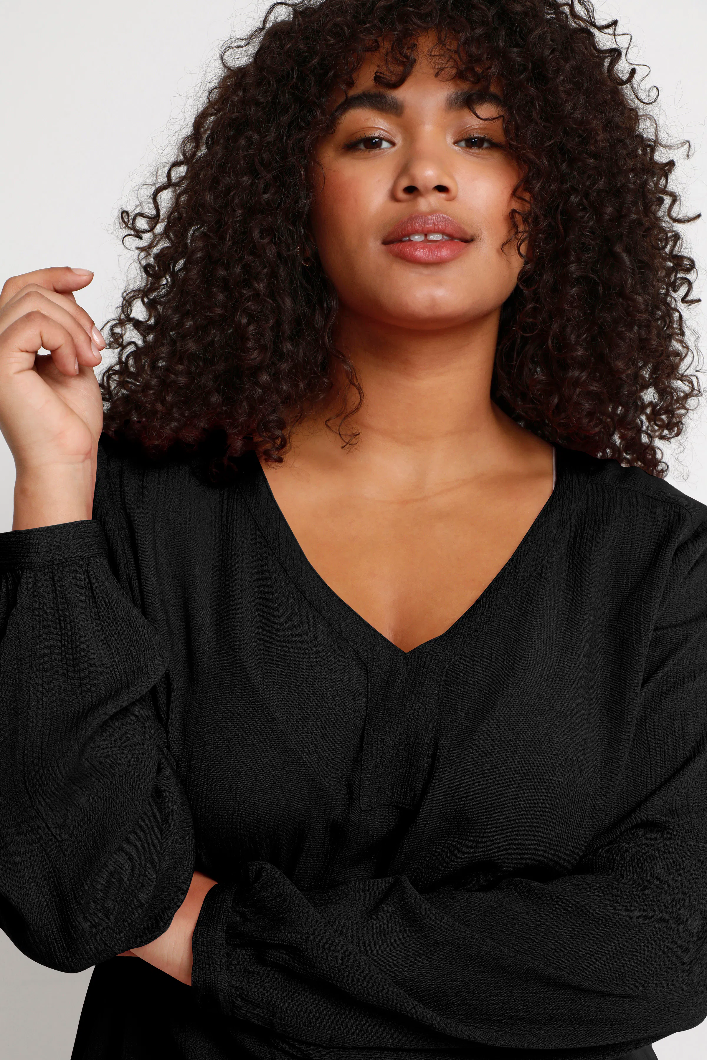 KCami Bluse LOOKBOOK DETAIL 10580001-50600