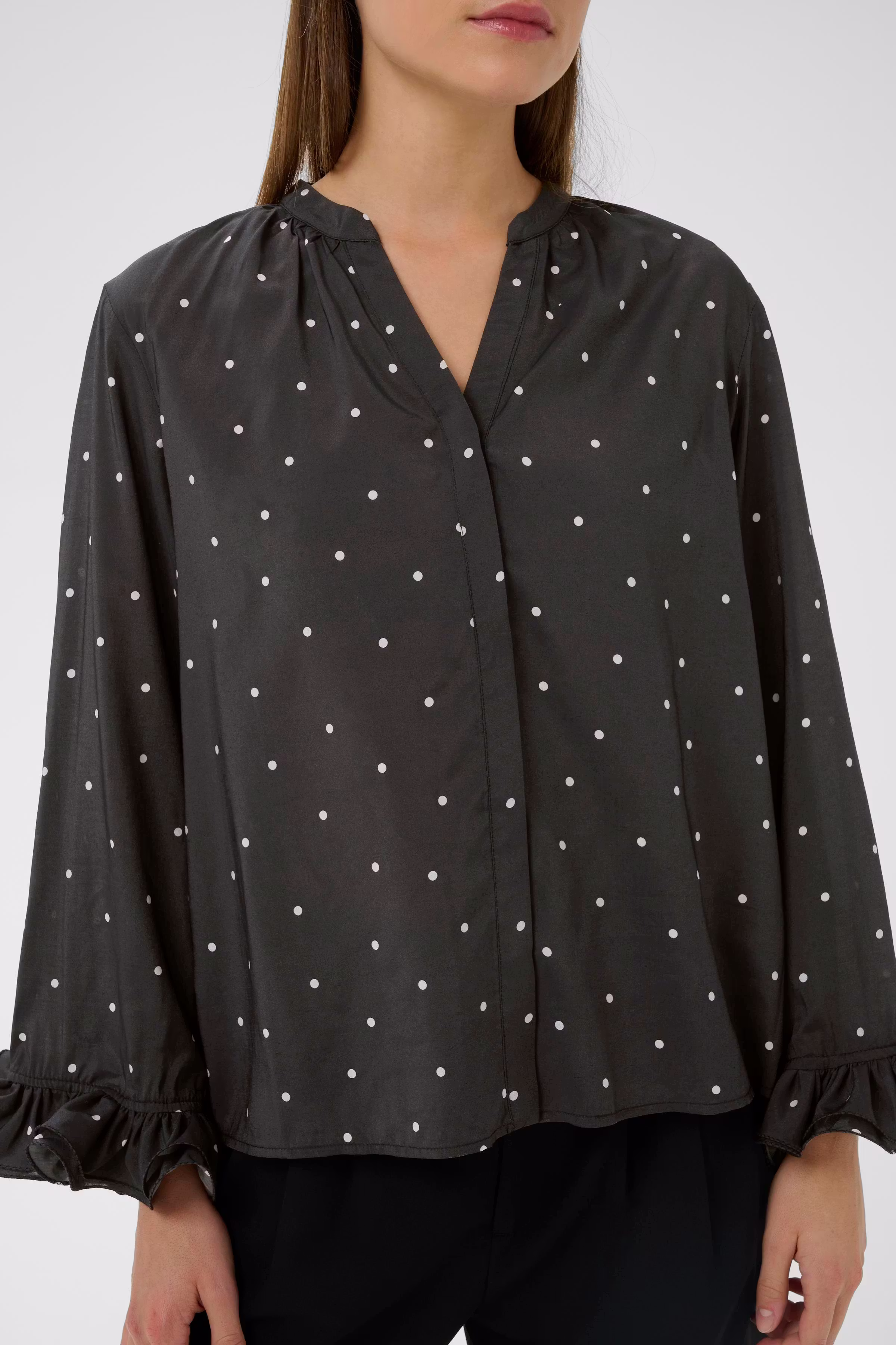 KBCaroline Blouse LOOKBOOK DETAIL 10105719-108862