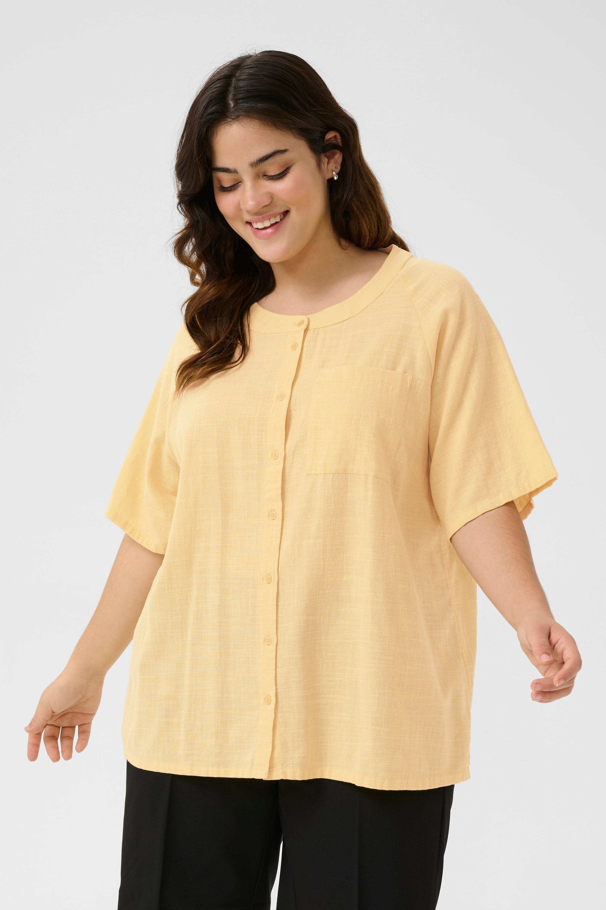 KCpaula Shirt LOOKBOOK FRONT 10582337-130922