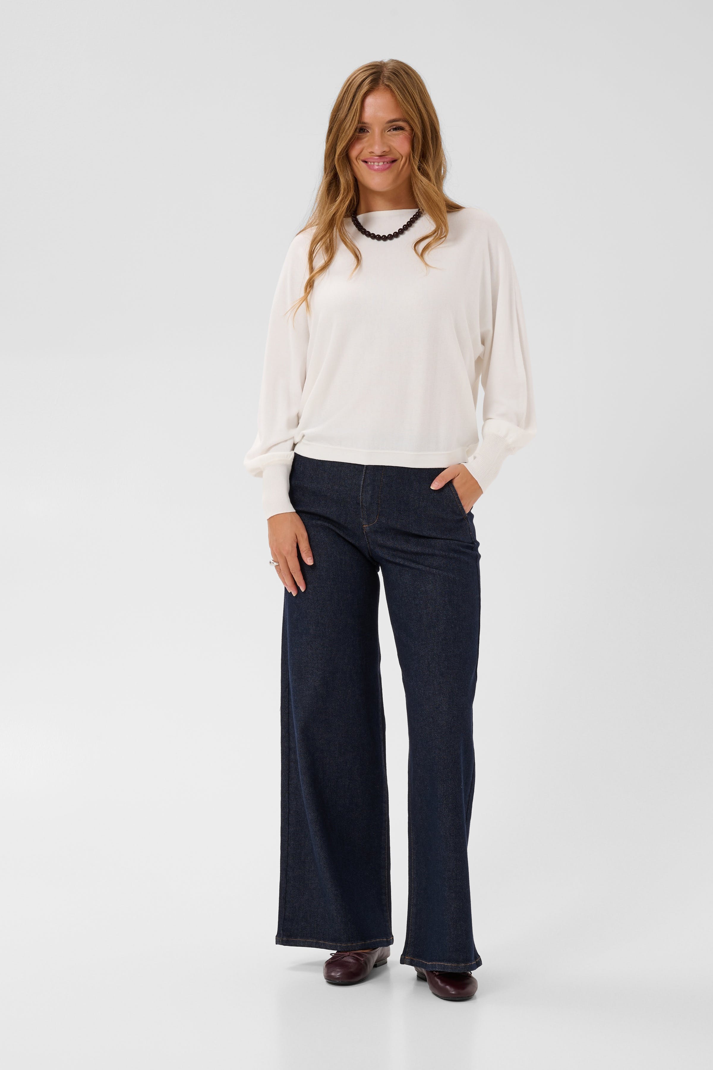 KAhally Jeans LOOKBOOK FRONT 10512344-109824