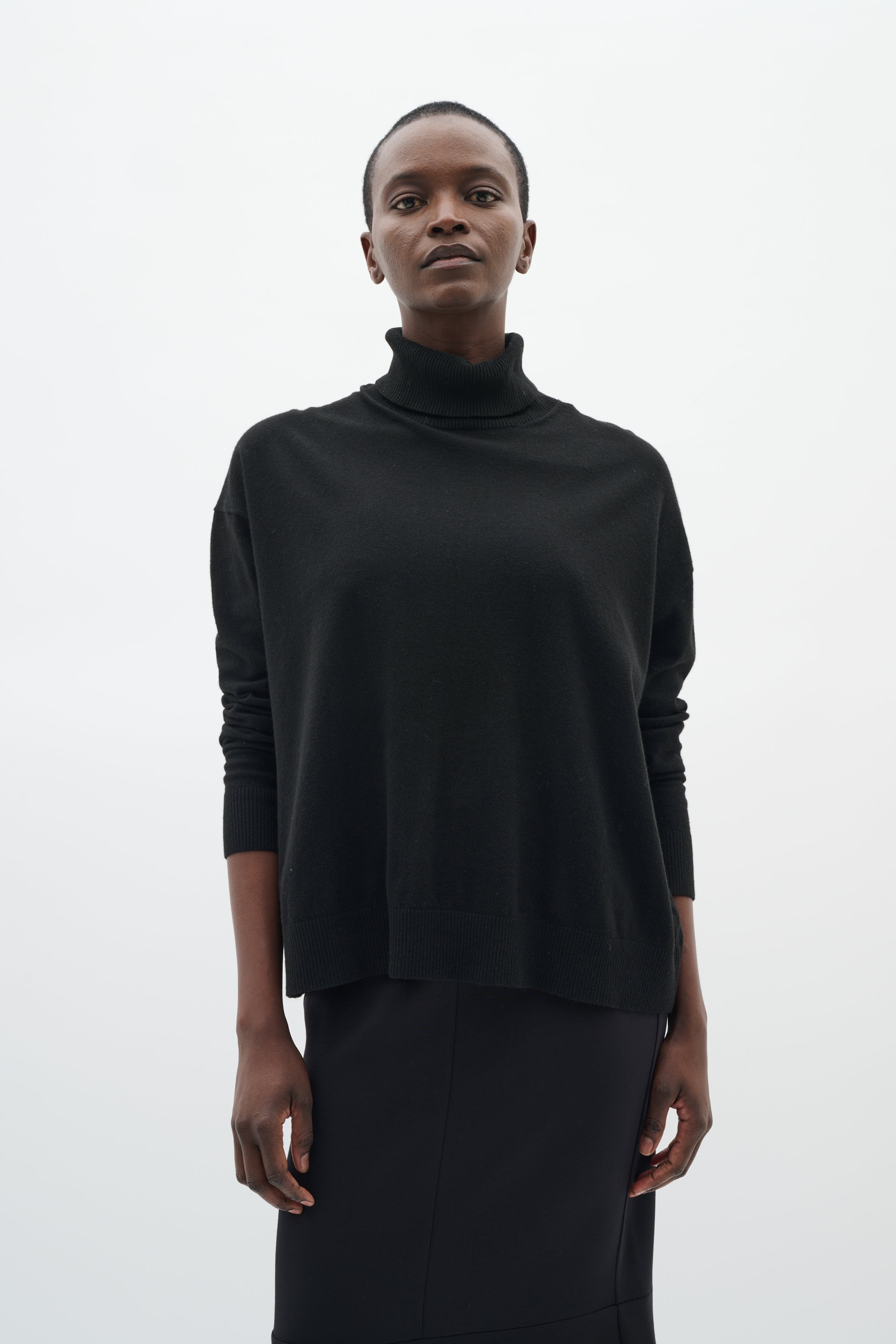 GleaIW Kellsie Turtleneck Pullover LOOKBOOK FRONT 30110934-194008