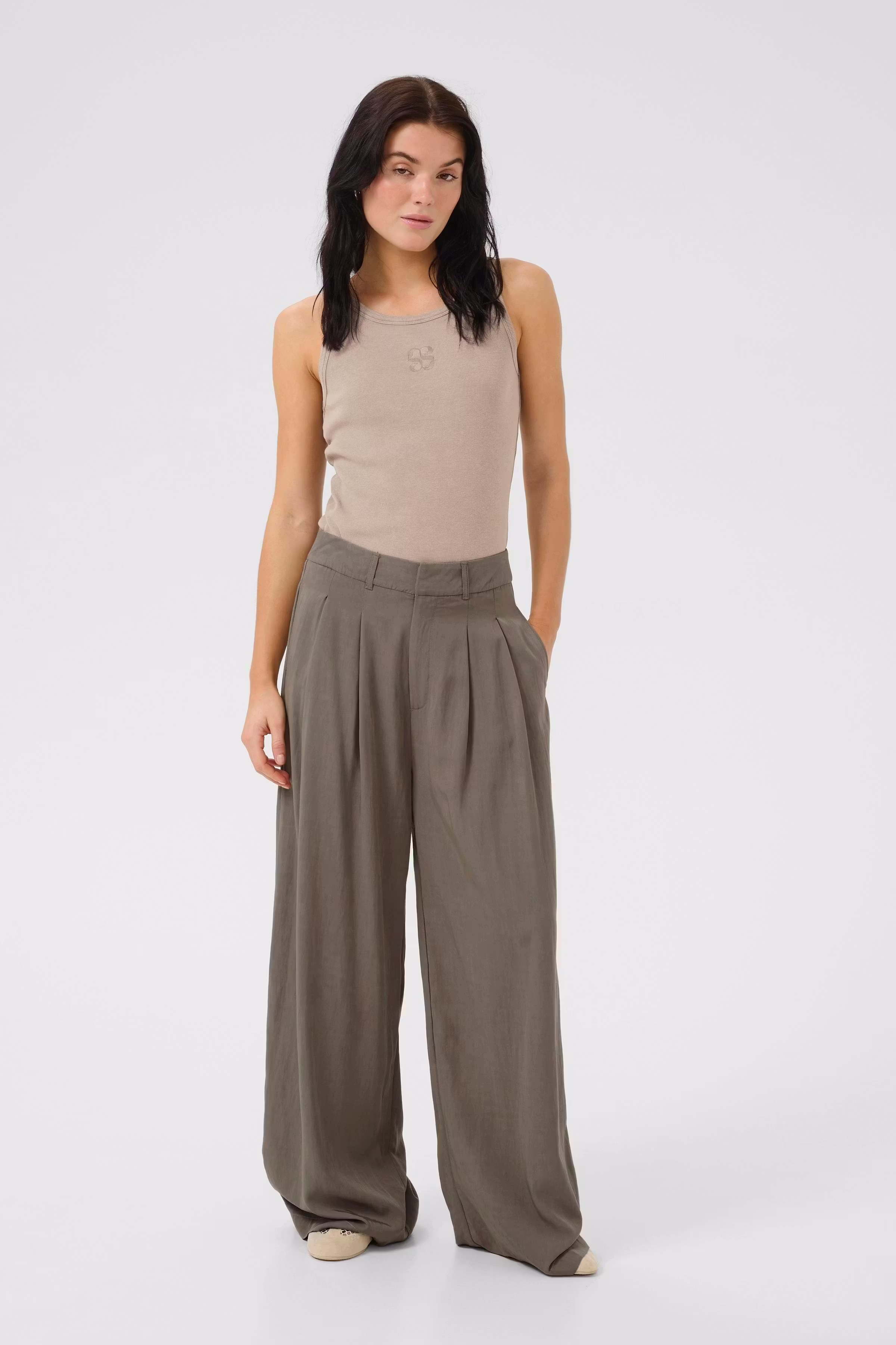 08 THE MANDY TOP LOOKBOOK FRONT 10704858-107783