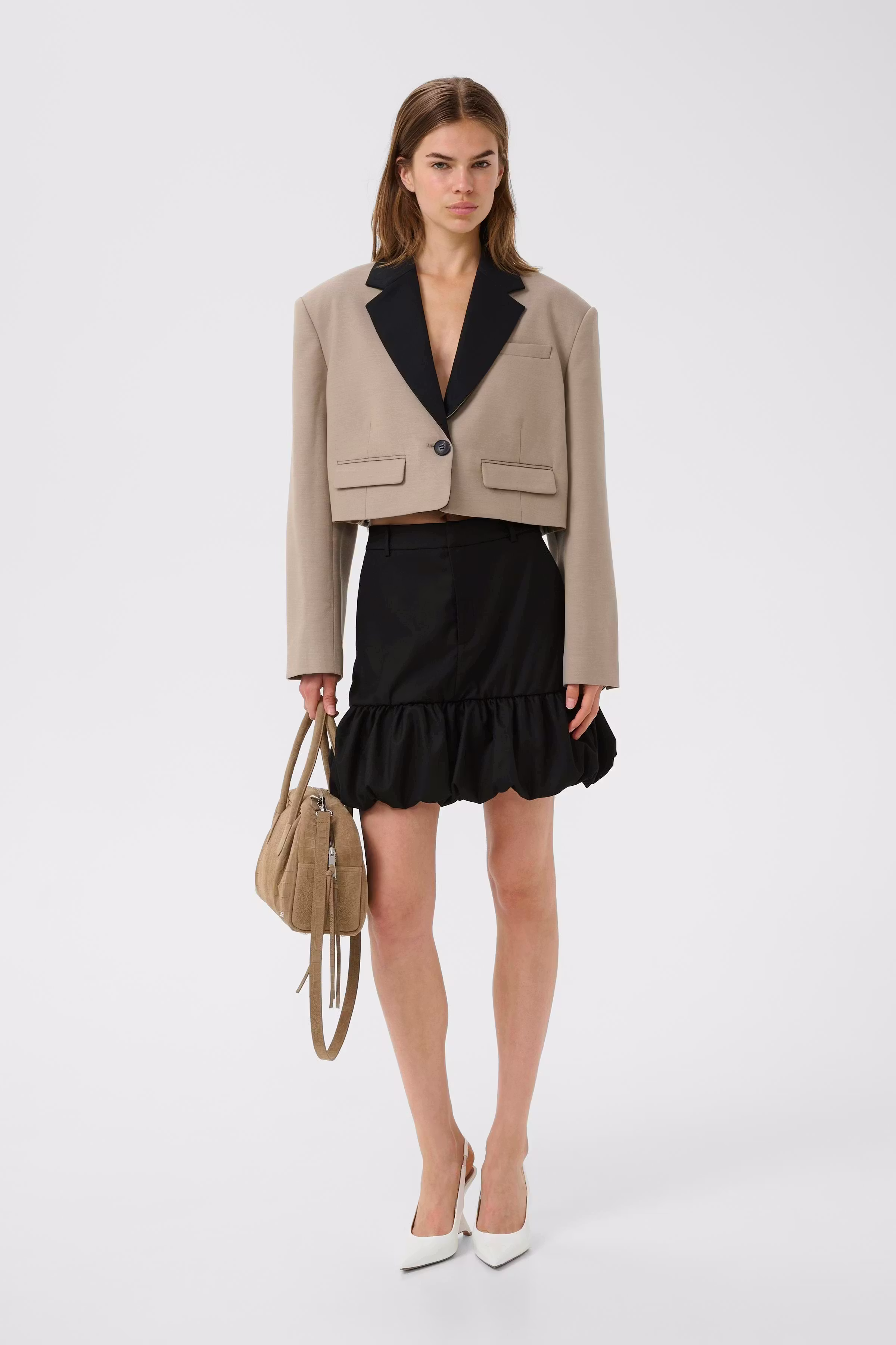 GZtitta Skirt LOOKBOOK FRONT 10911120-100017