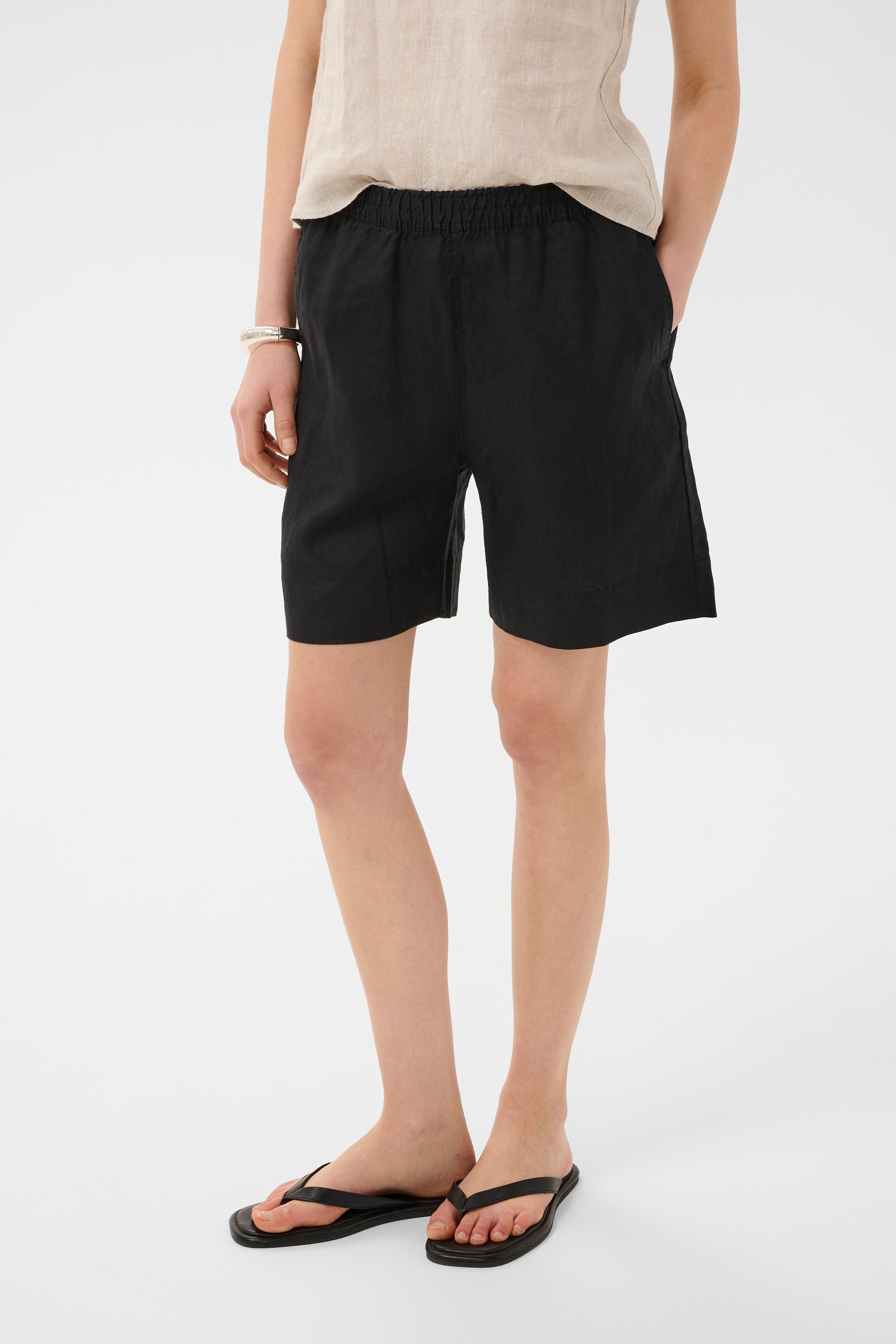 ELINORIW Shorts LOOKBOOK FRONT 30112545-194008
