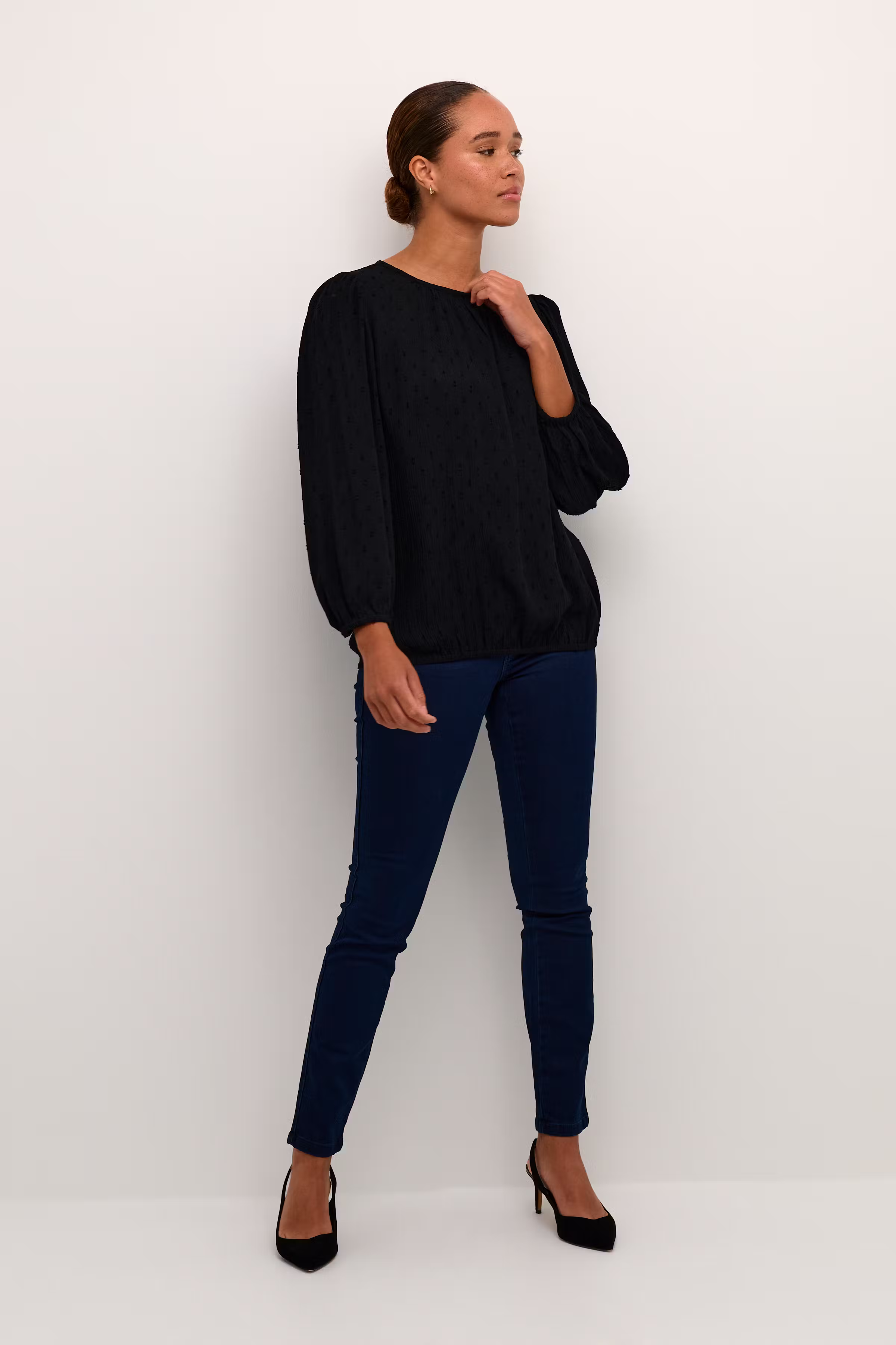 KAwilma Bluse LOOKBOOK FRONT 10508223-100121