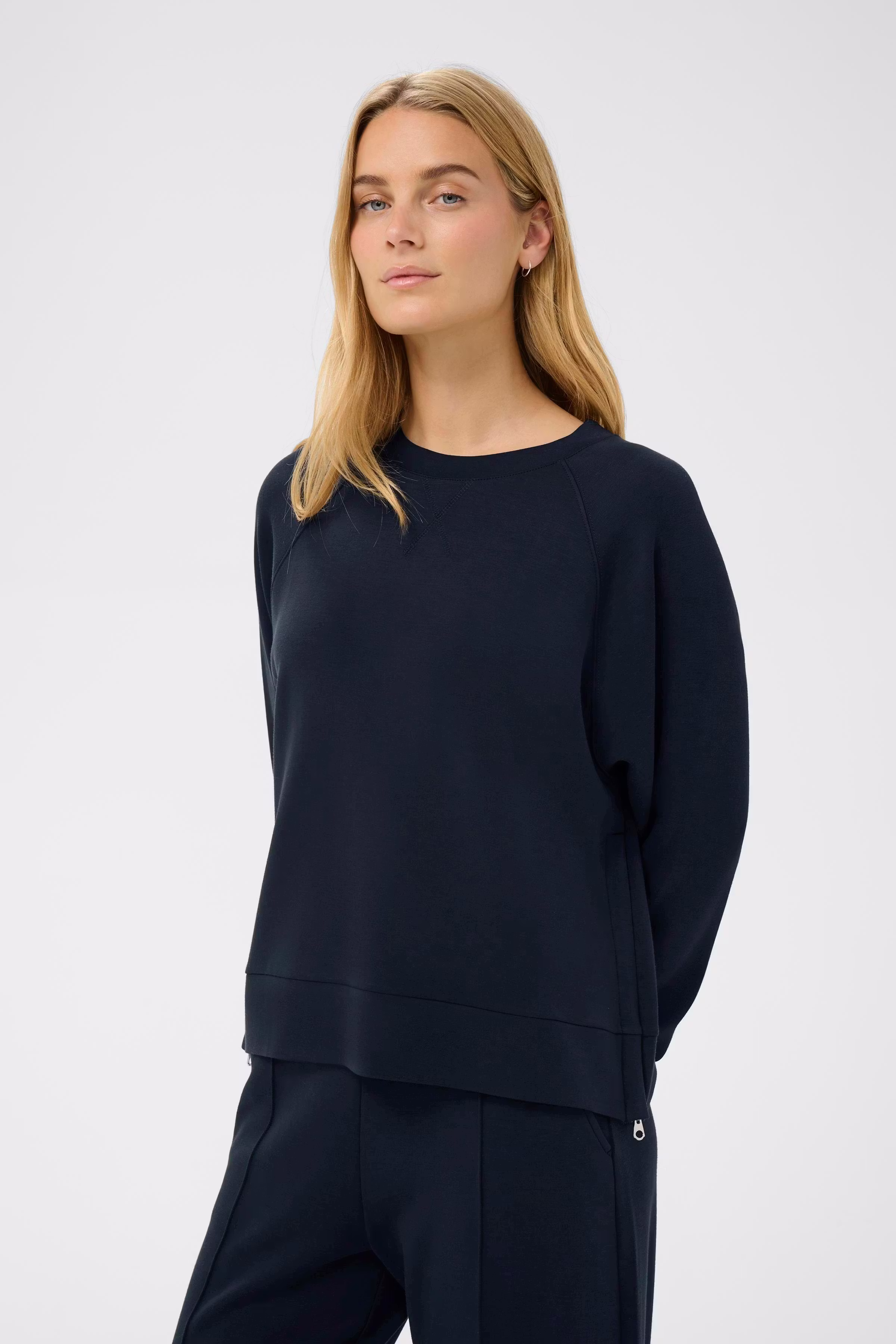 ZolaPW Sweatshirt LOOKBOOK FRONT 30310296-194013