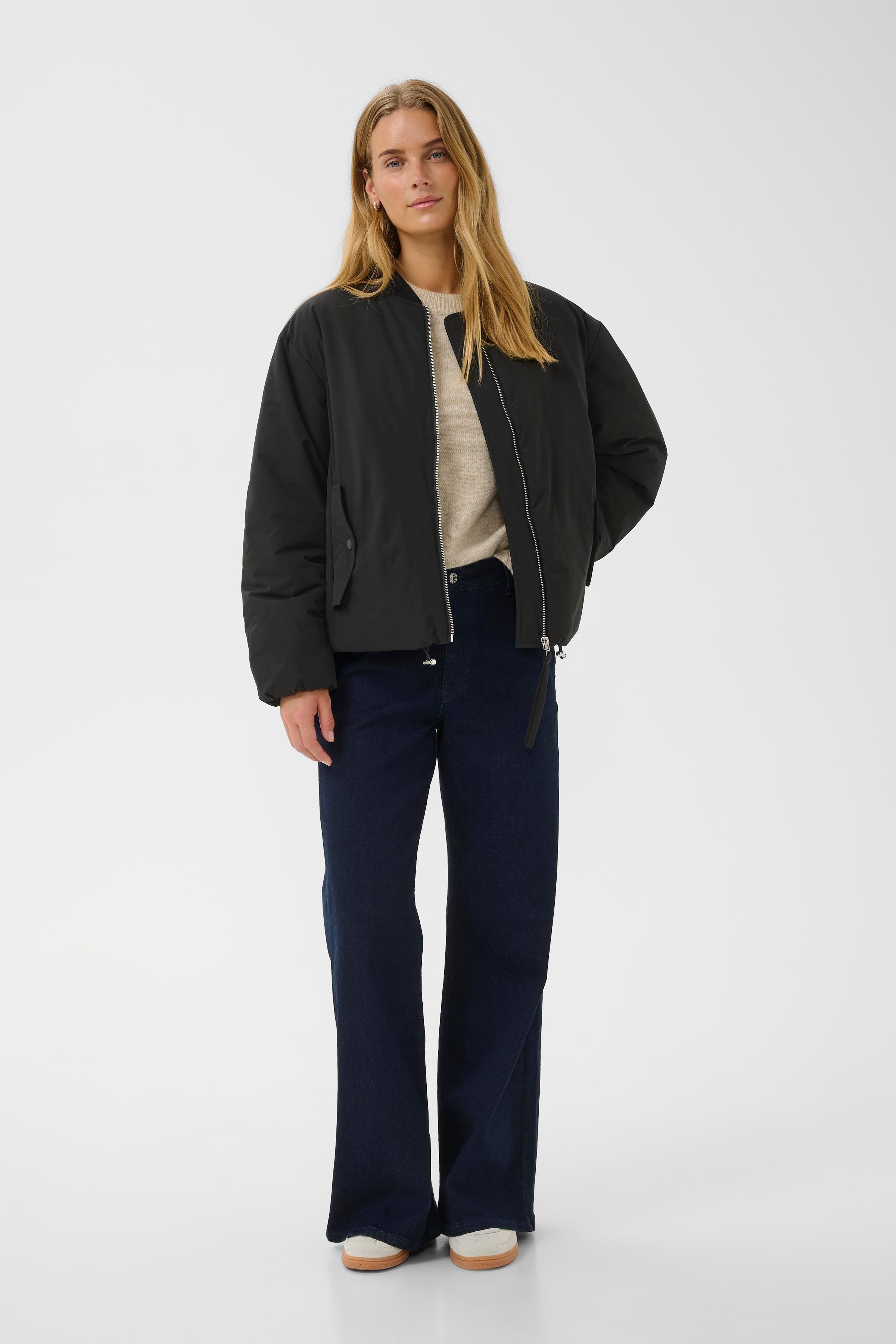 SariPW Outerwear LOOKBOOK FRONT 30309734-194008