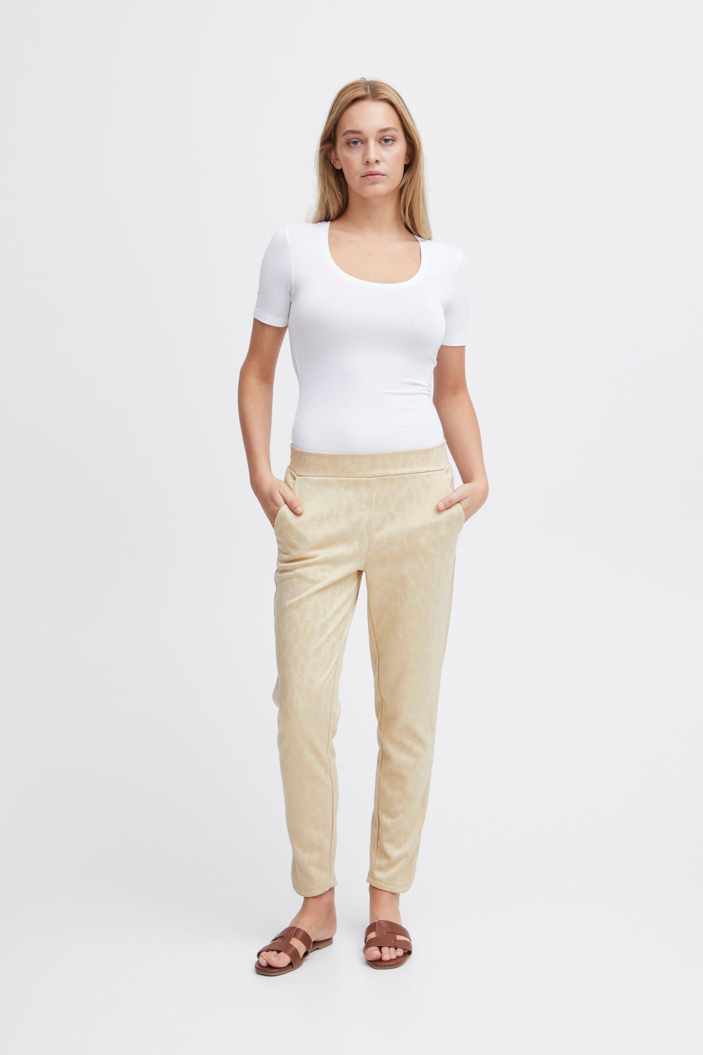 IHKATE Trousers LOOKBOOK FRONT 20120654-151308