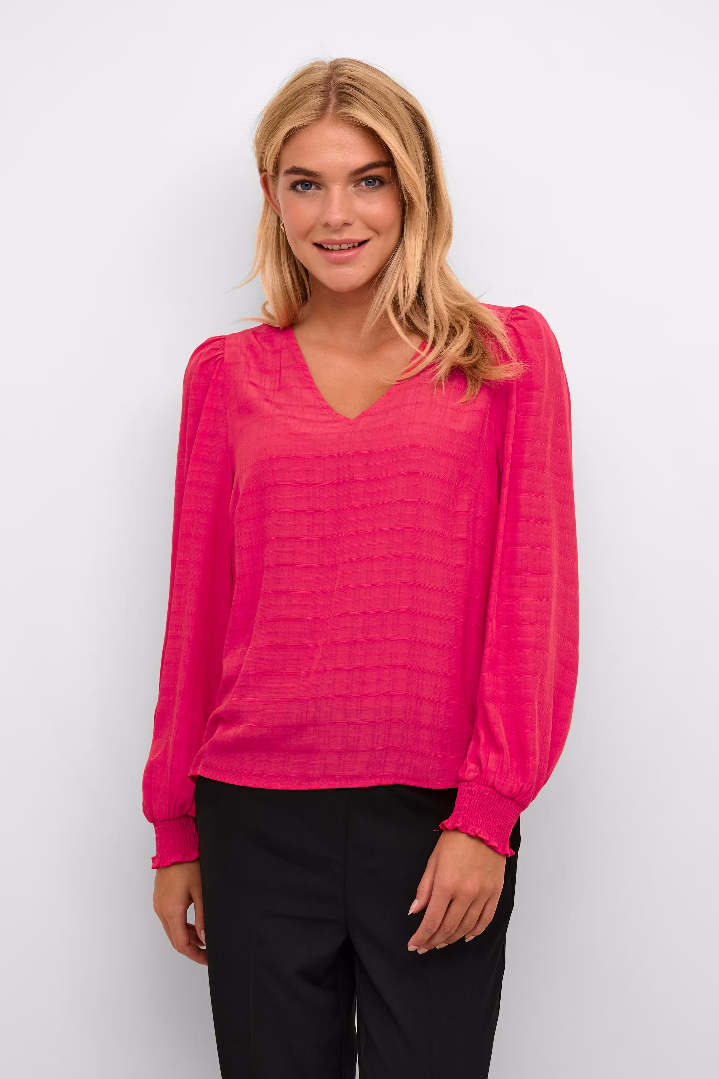 KAlissa Blouse LOOKBOOK FRONT 10508186-181856