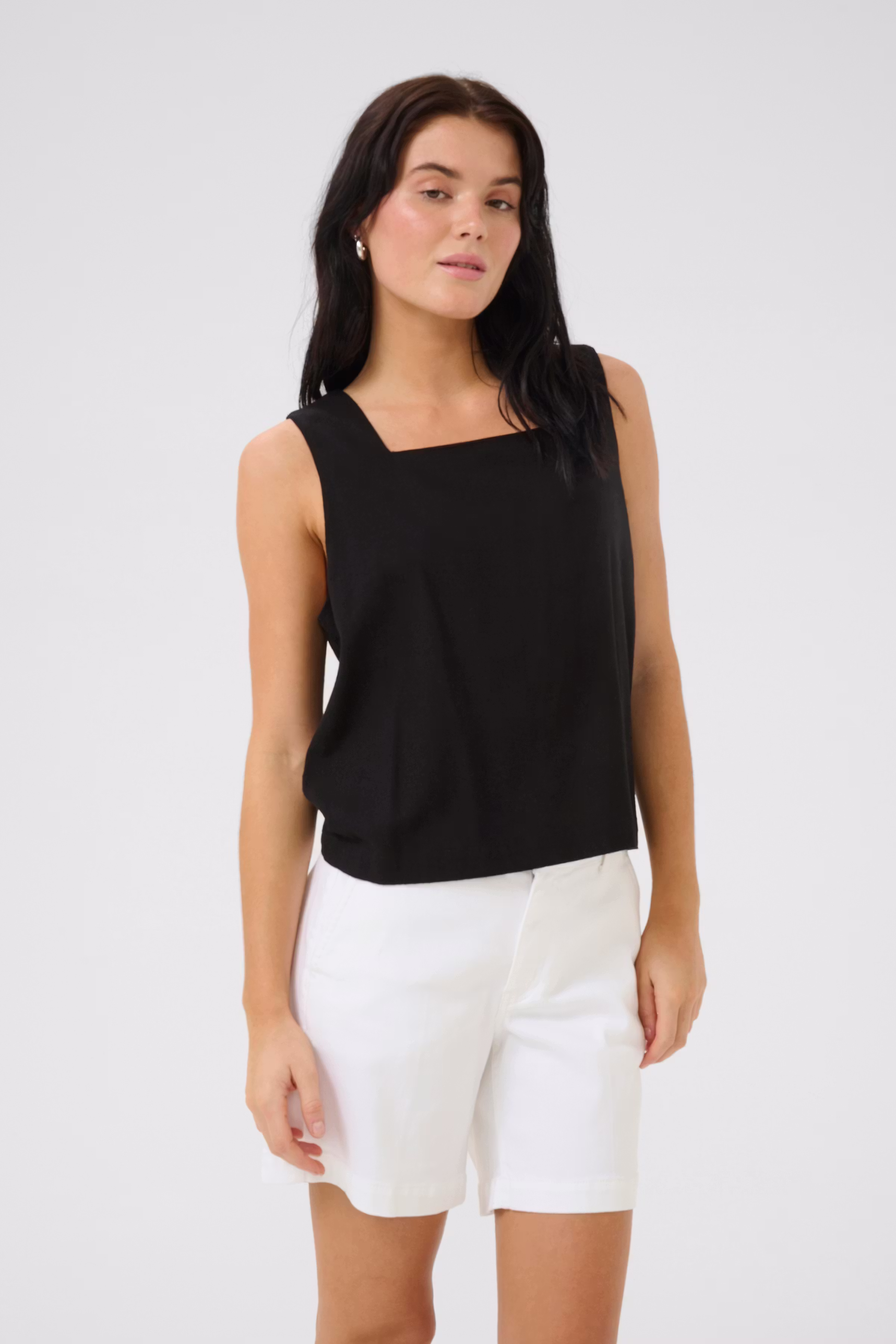 DiasMW Linen top LOOKBOOK FRONT 10705117-100031